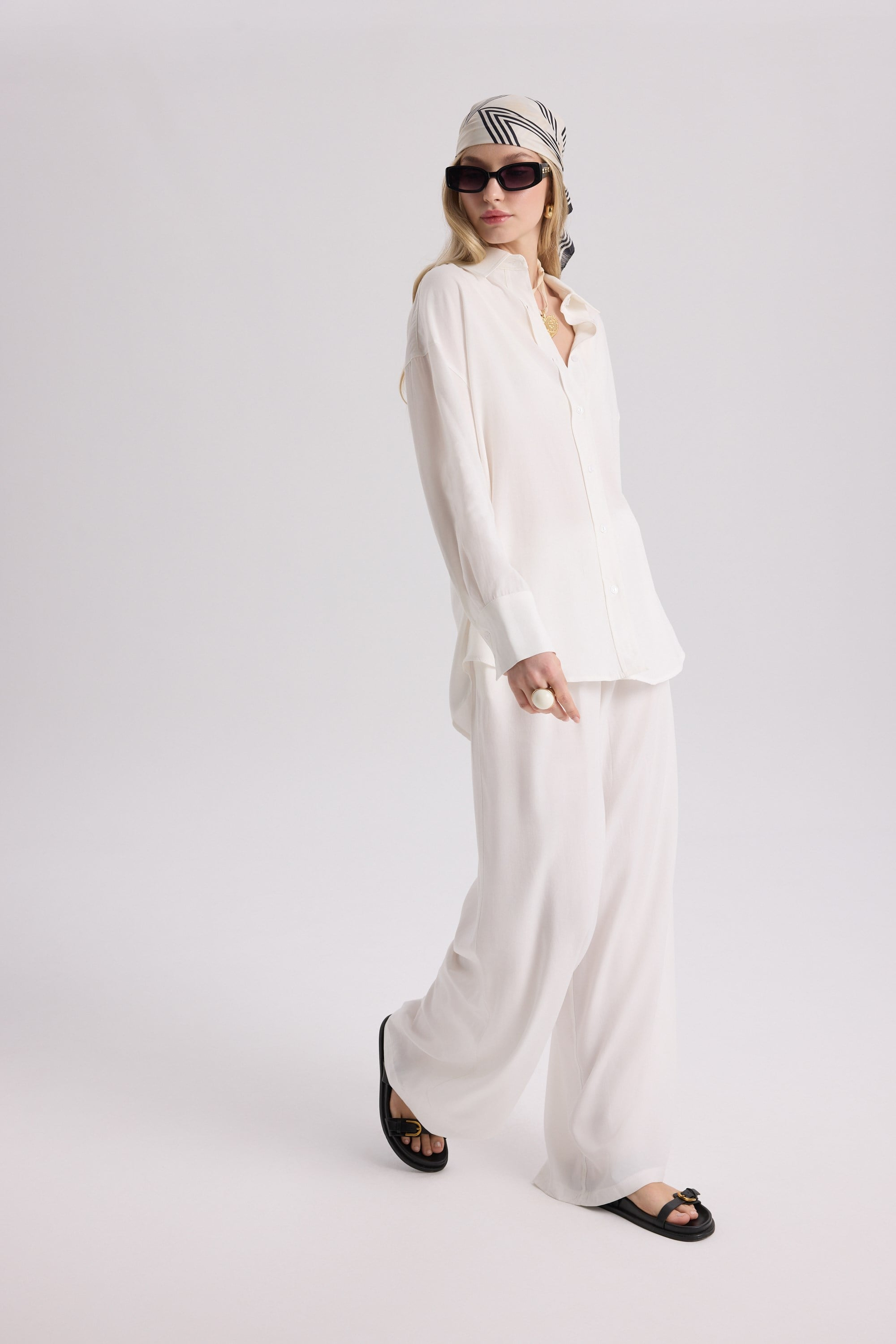 Nunzia Back Detail Ecru Oversized Shirt Pants Set
