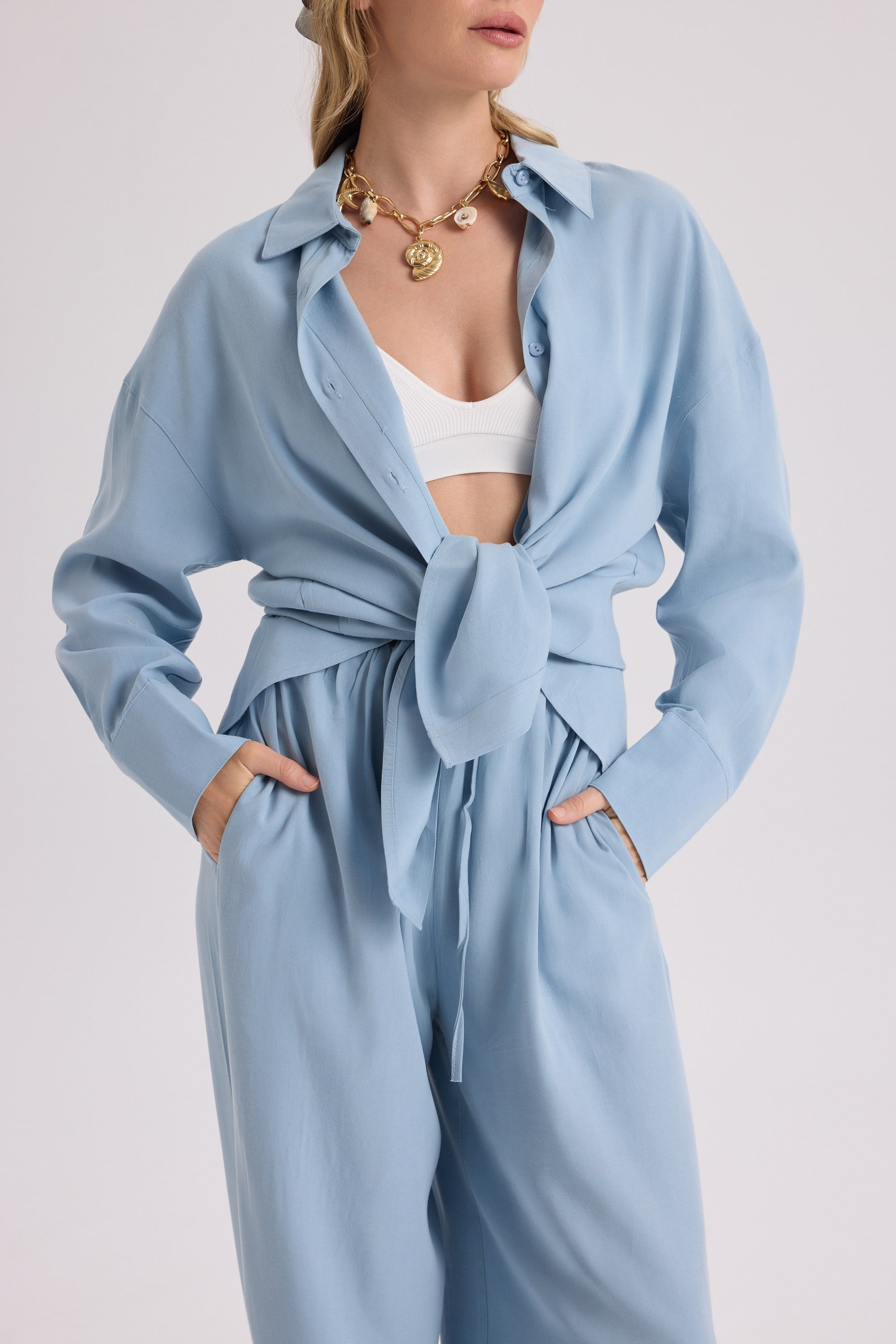 Nunzia Back Detail Blue Oversized Shirt Pants Set