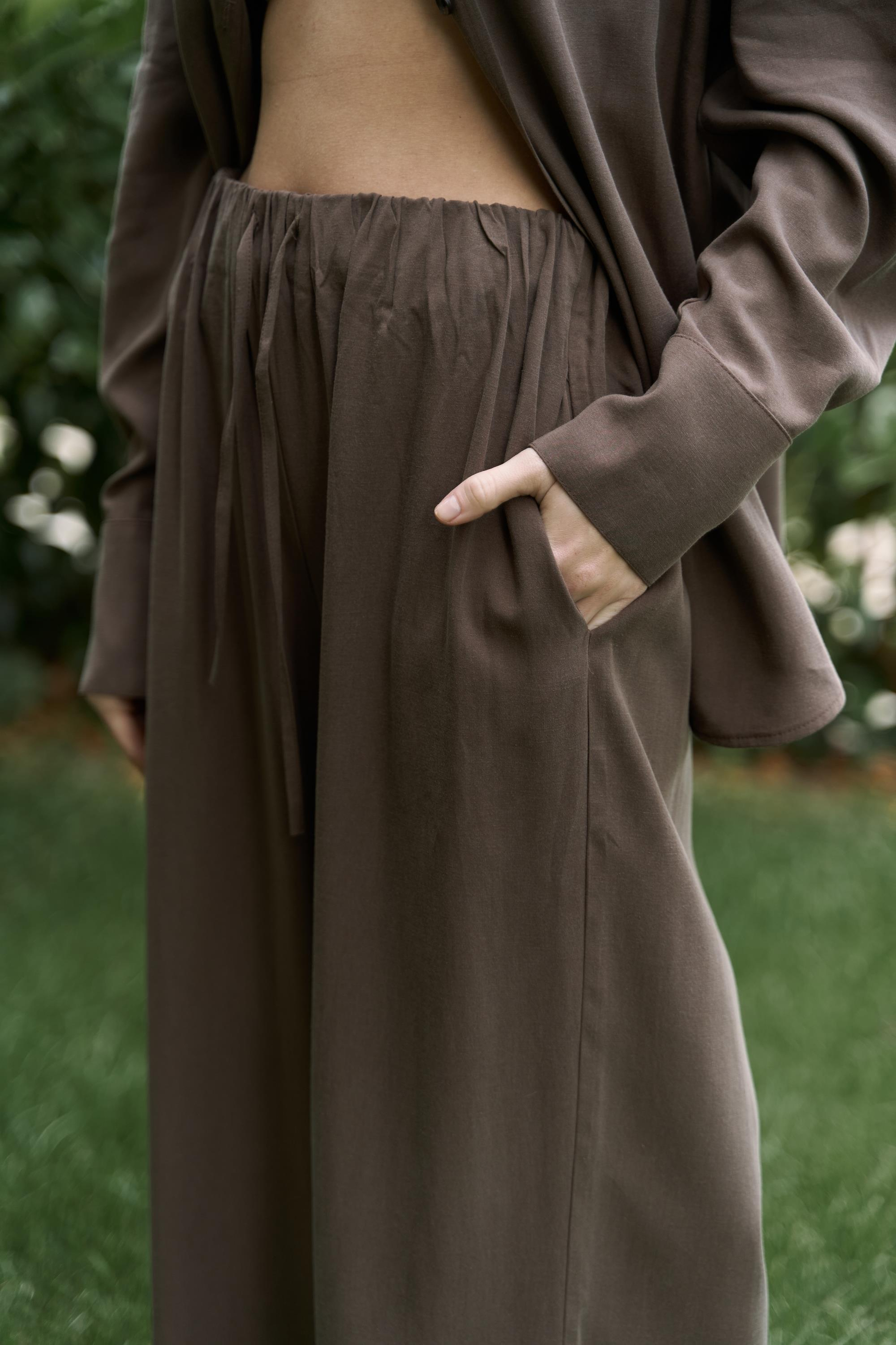 Nunzia Arka Detaylı Soft Kahve Oversize Gömlek Pantolon Takım