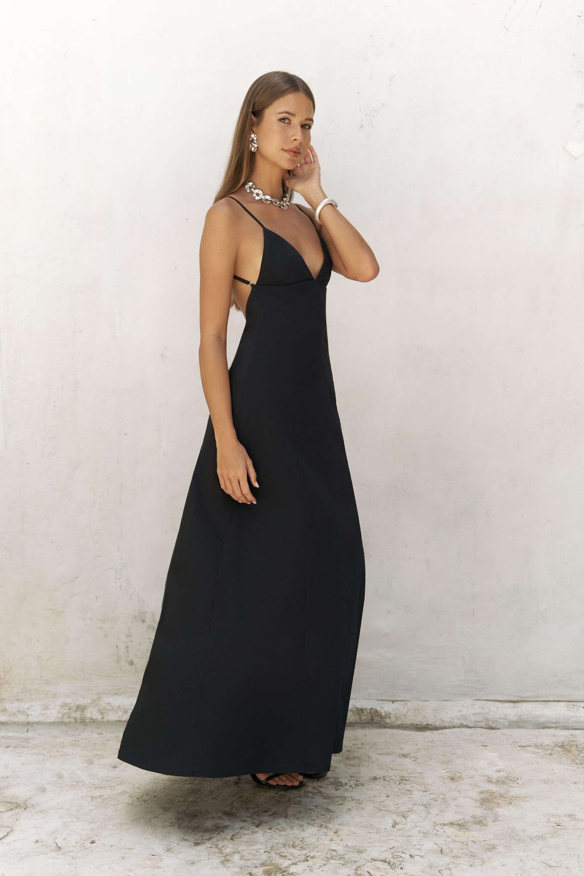 Onella Askılı Siyah Uzun Elbise