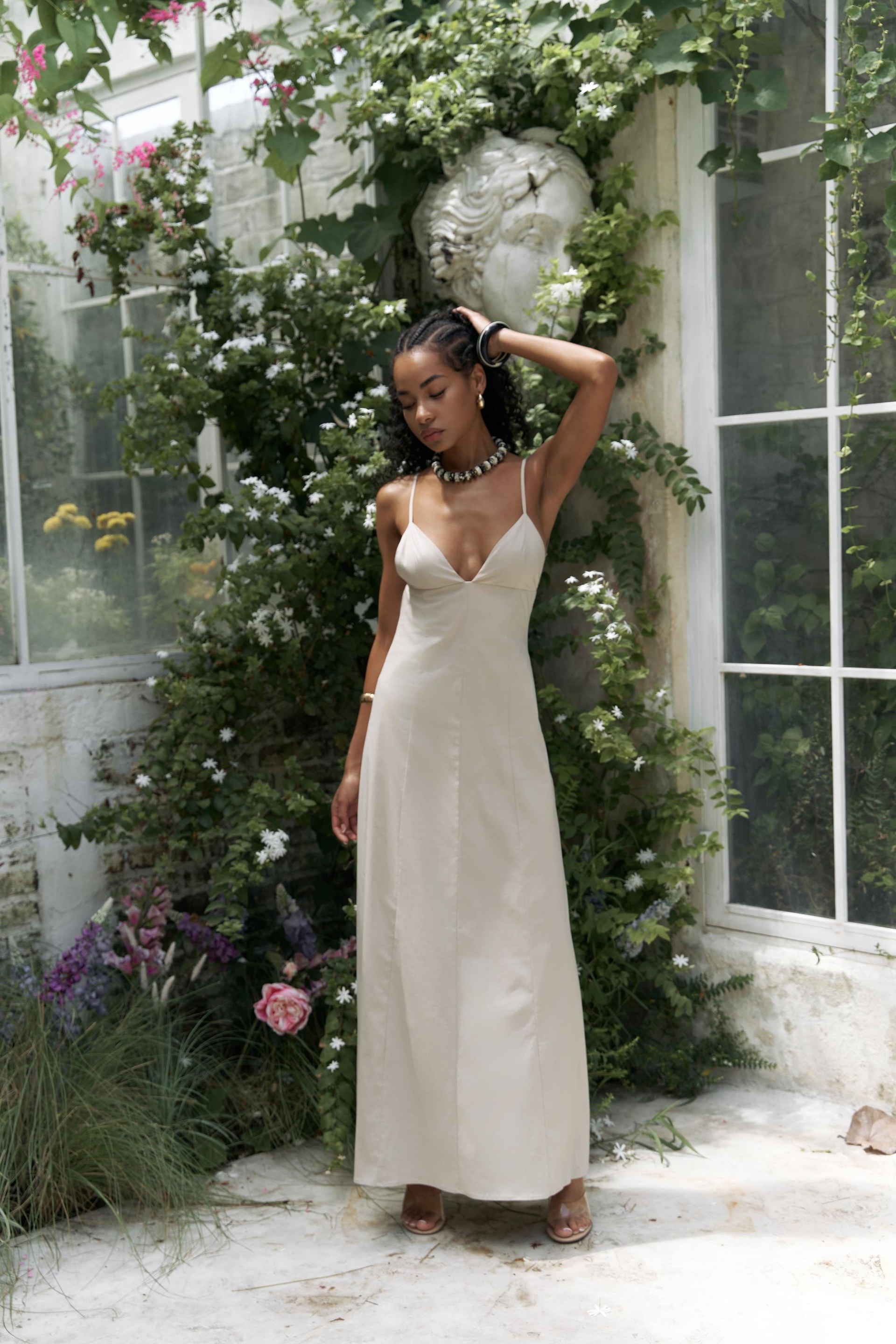 Onella Askılı Taş Uzun Elbise