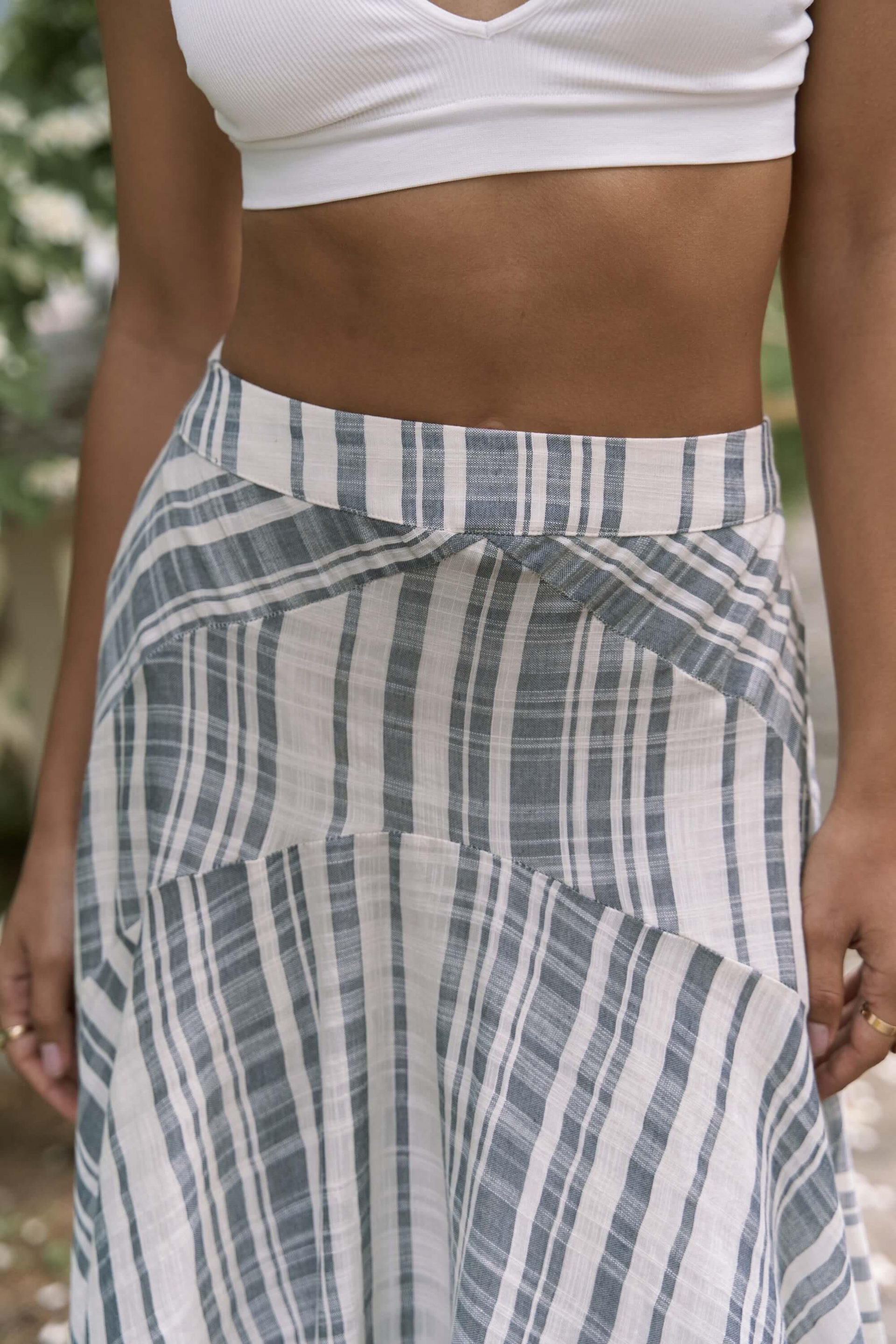 Peigi Çizgili Parçalı İndigo Midi Etek