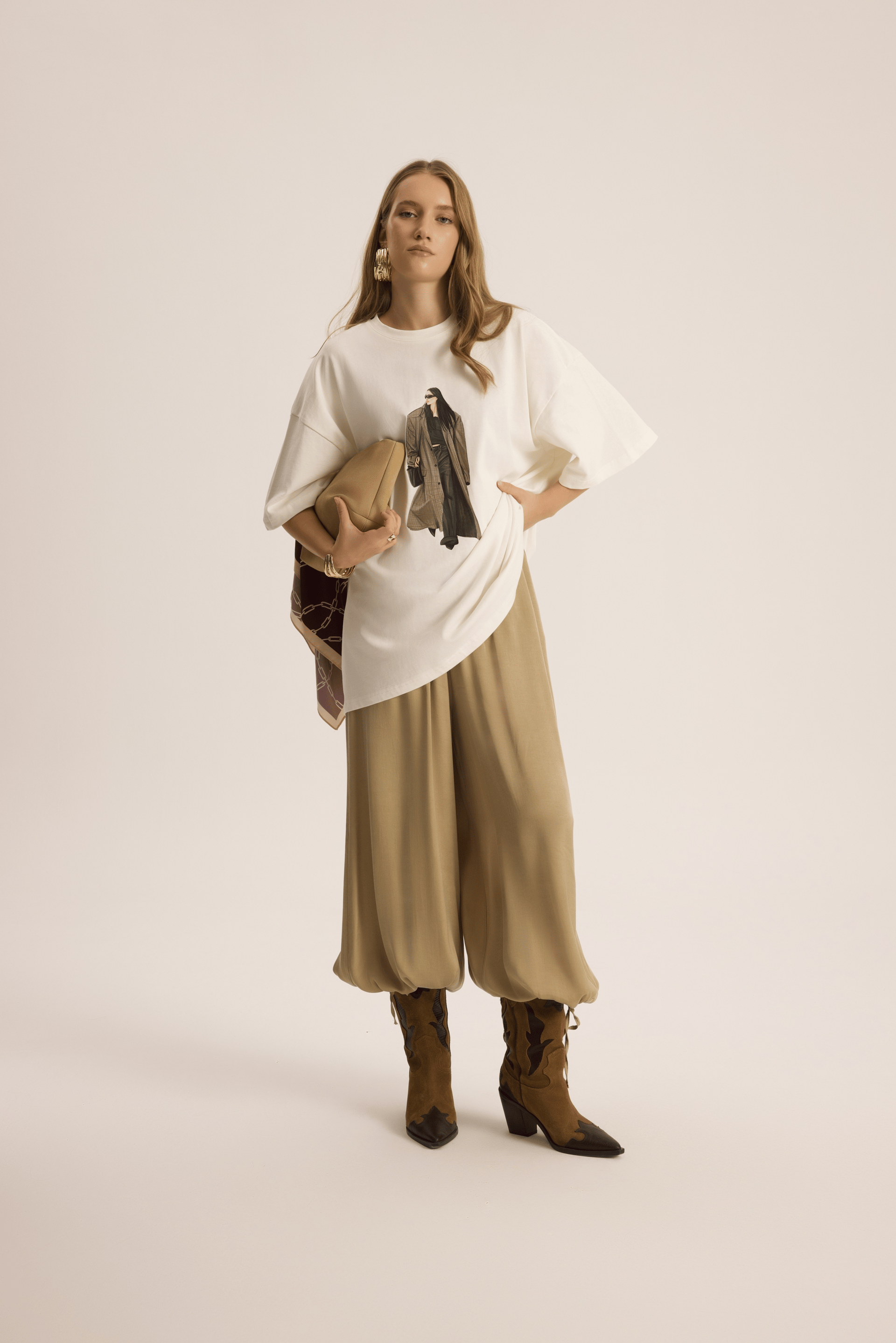 Quinn Oversize Beyaz T-Shirt