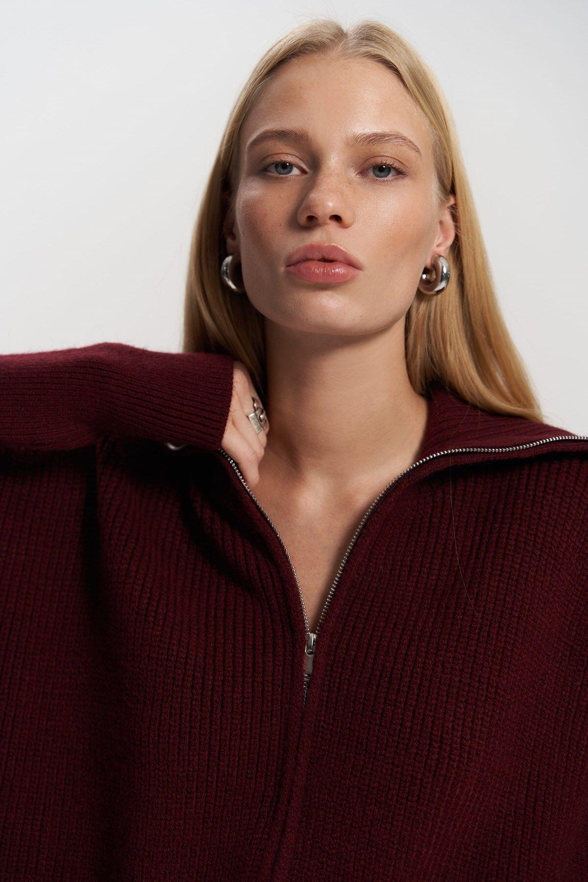 Rafi Burgundy Zip-up Knit Cardigan