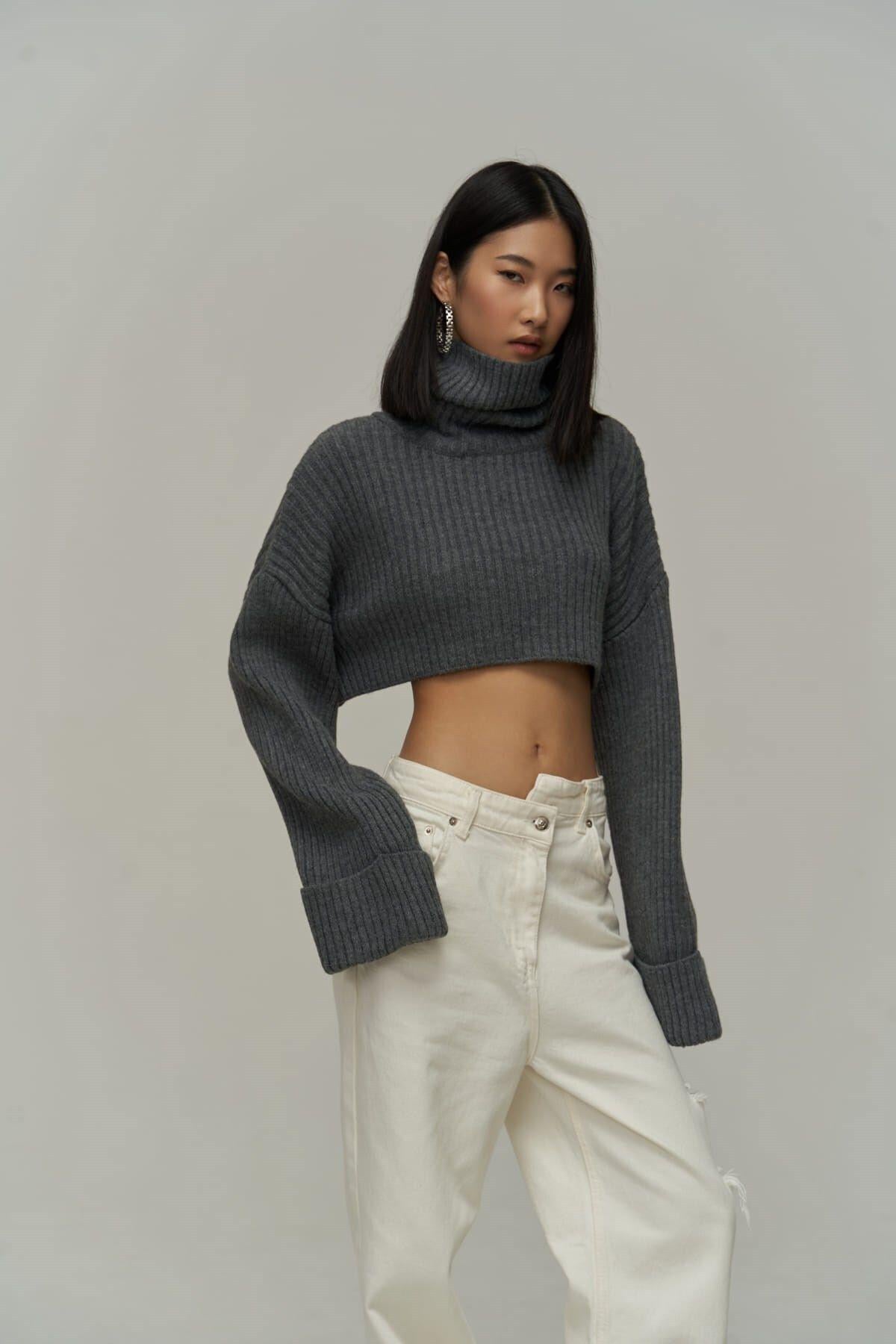 Mai Collection Revue High Neck Anthracite Crop Sweater