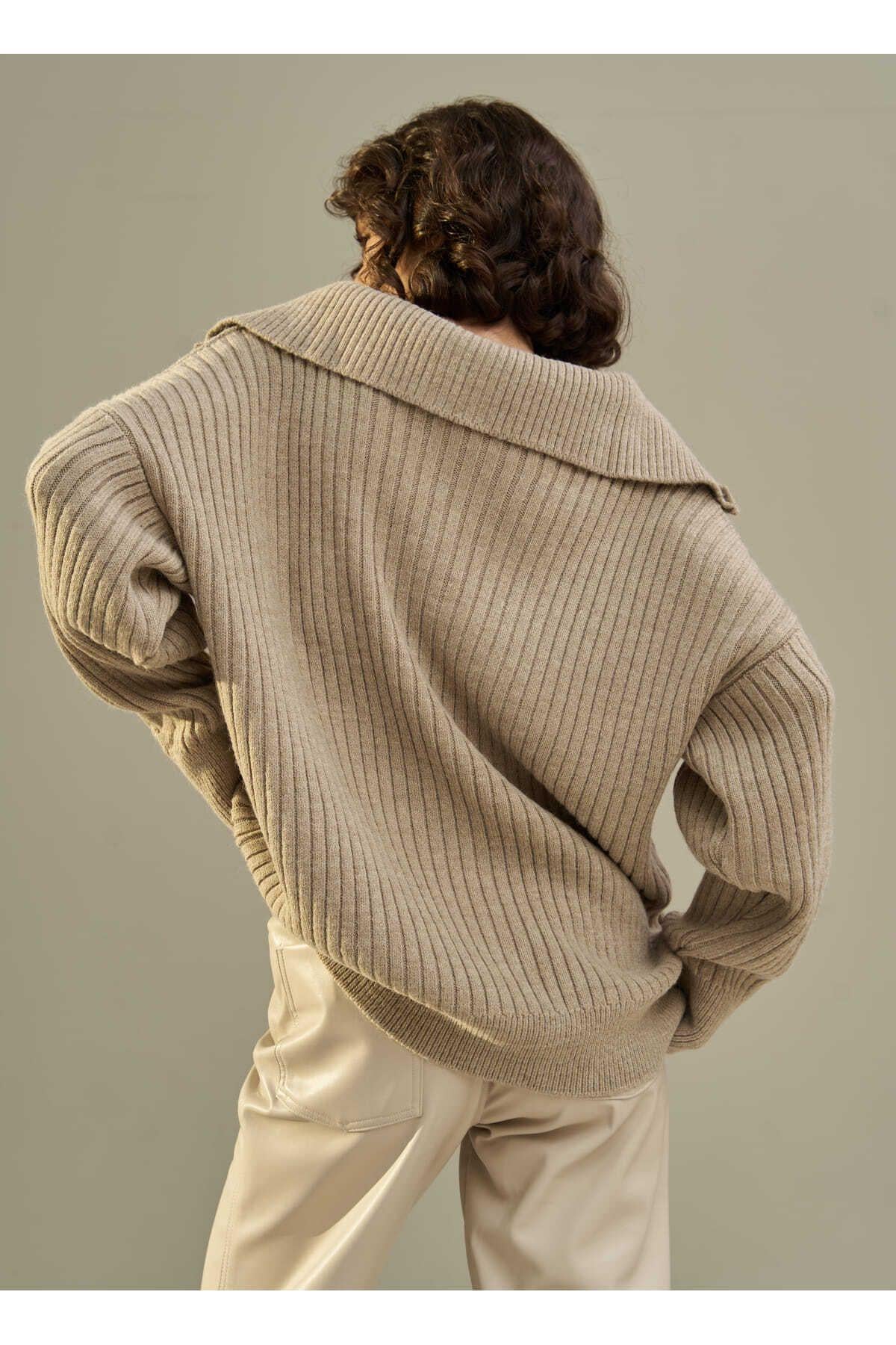 Rika Vizon Saç Örgü Fermuarlı Triko Kazak