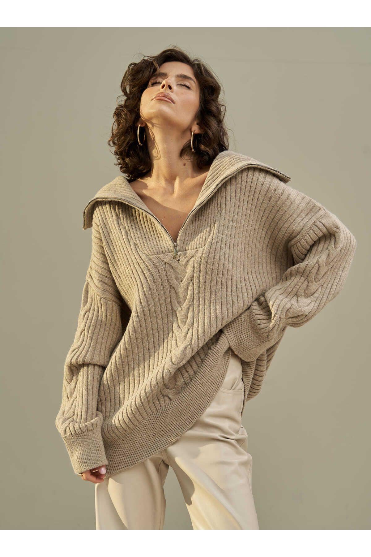 Rika Vizon Saç Örgü Fermuarlı Triko Kazak