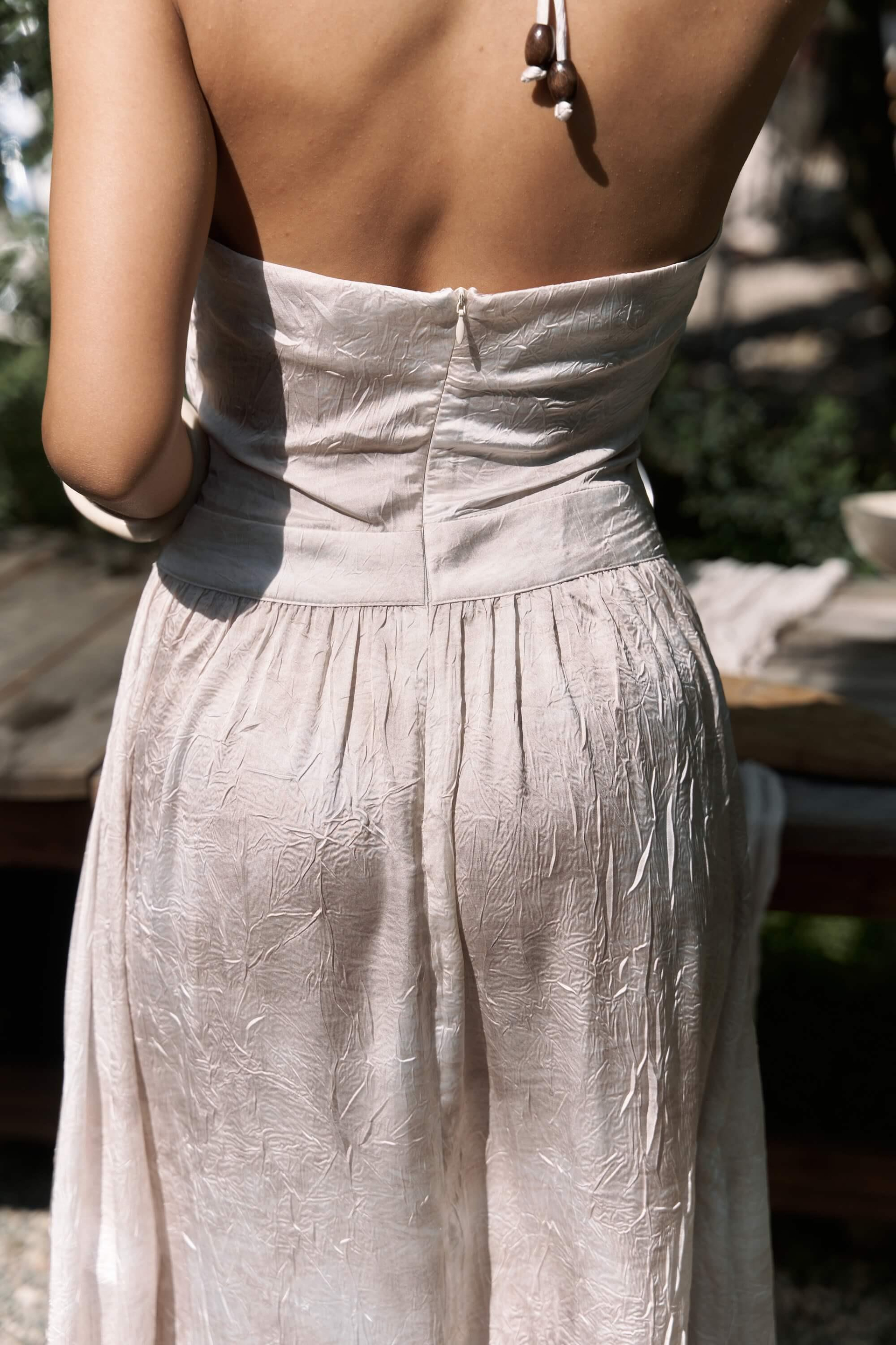 Ruadhan Boncuk Detaylı Bej Uzun Elbise