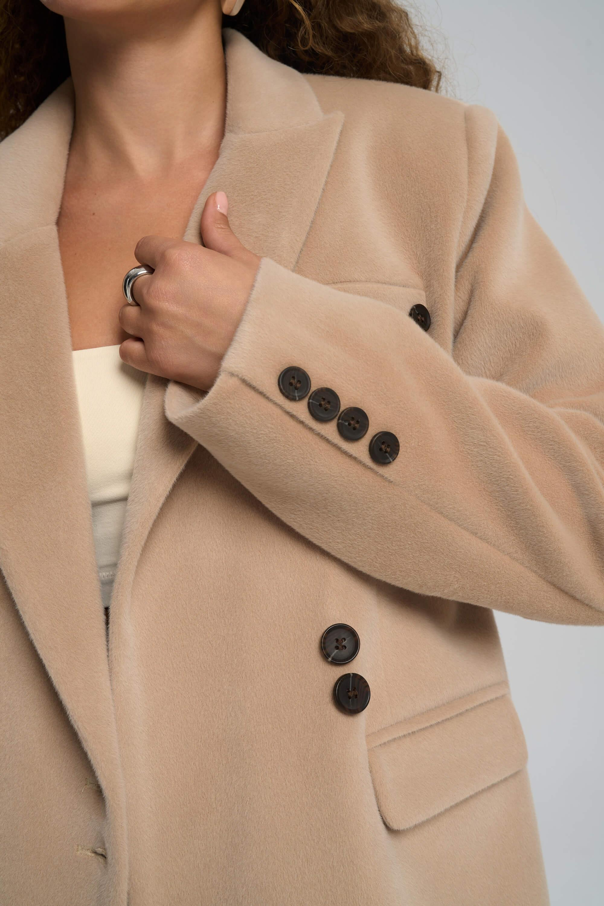 Runa Oversize Bej Blazer