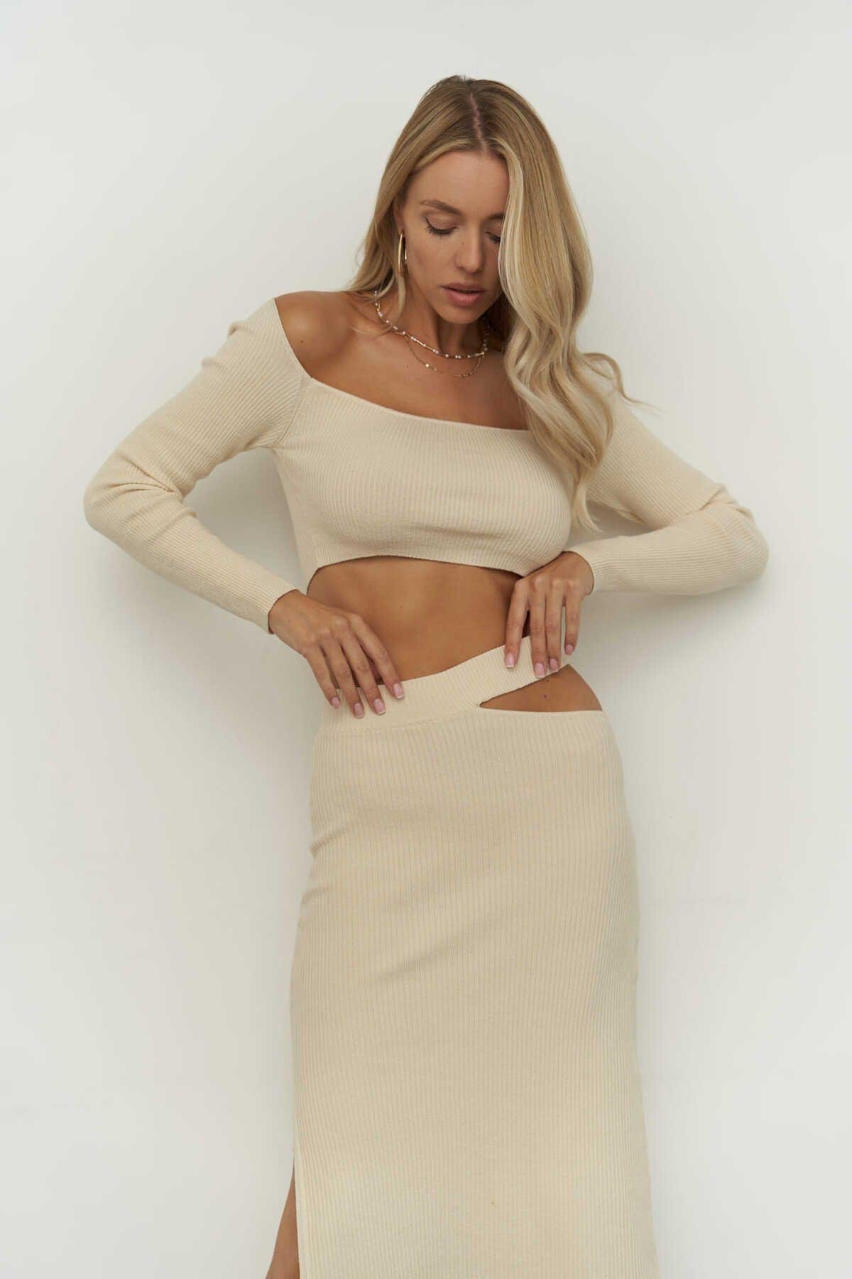 Sabrina Bej Triko Etek-crop Takım