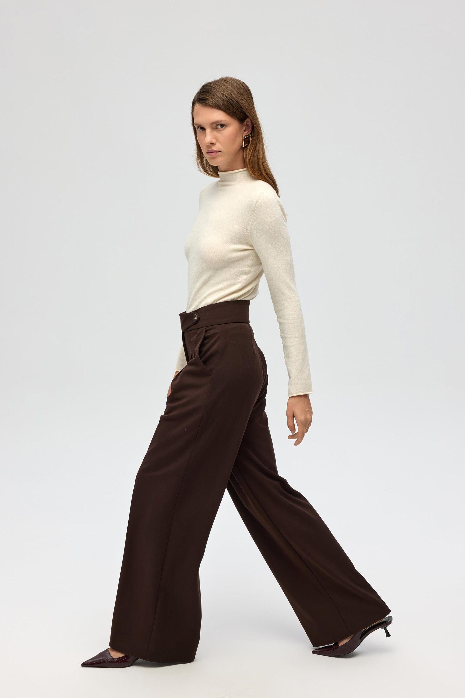 Serina Balıkçı Yaka Bej İnce Triko