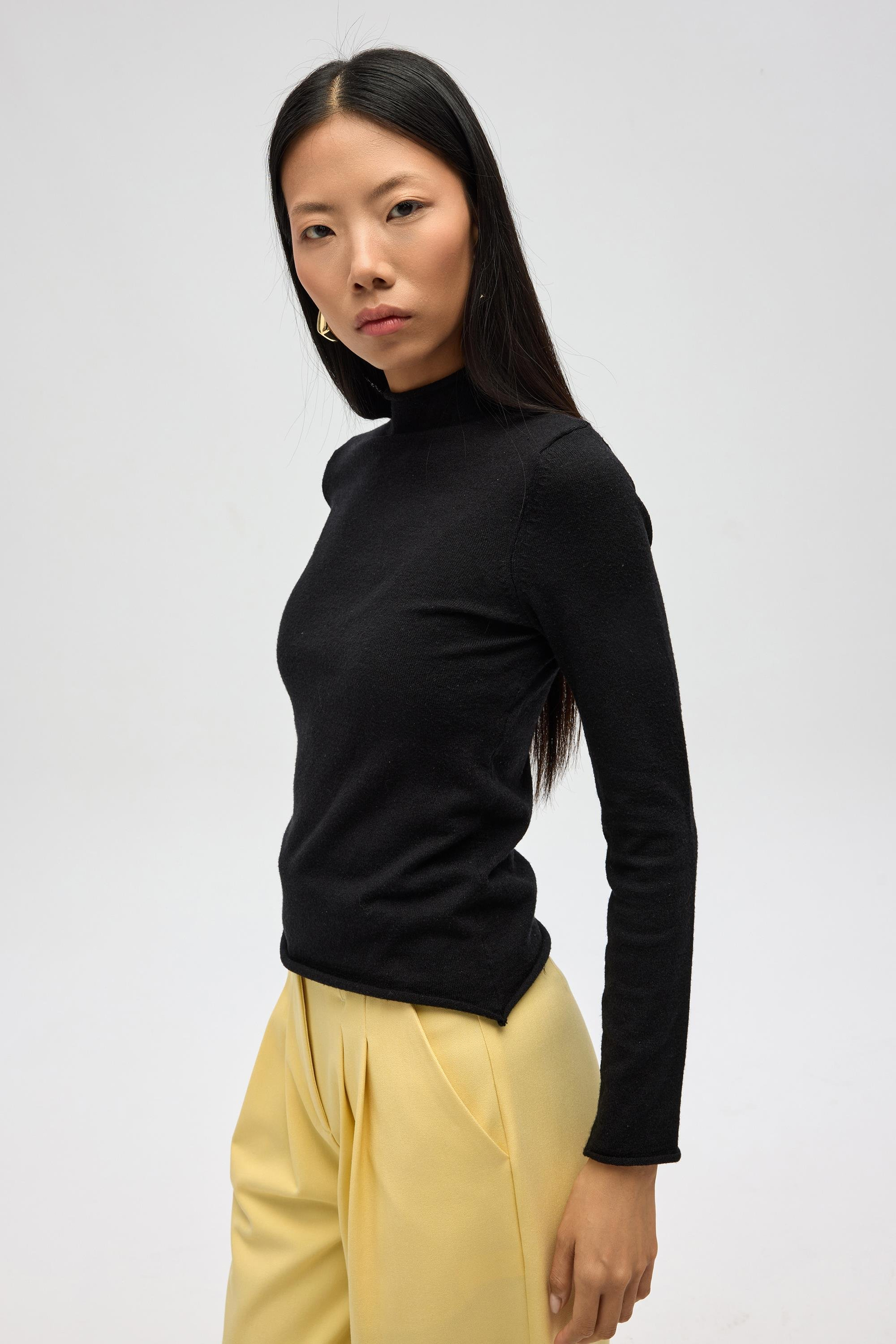 Serina Balıkçı Yaka Siyah İnce Triko