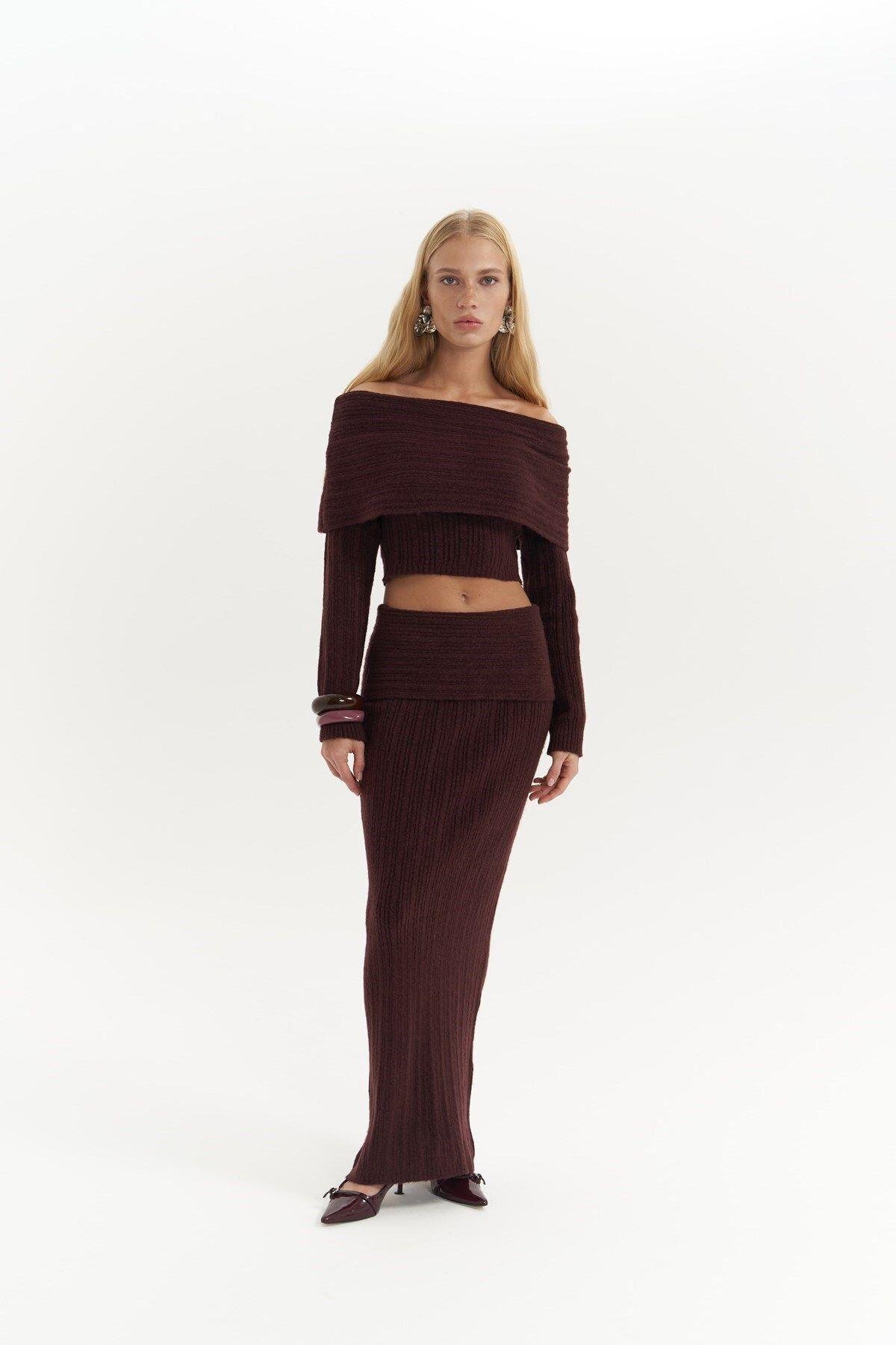Sevara Burgundy Blouse&Skirt Knit Set