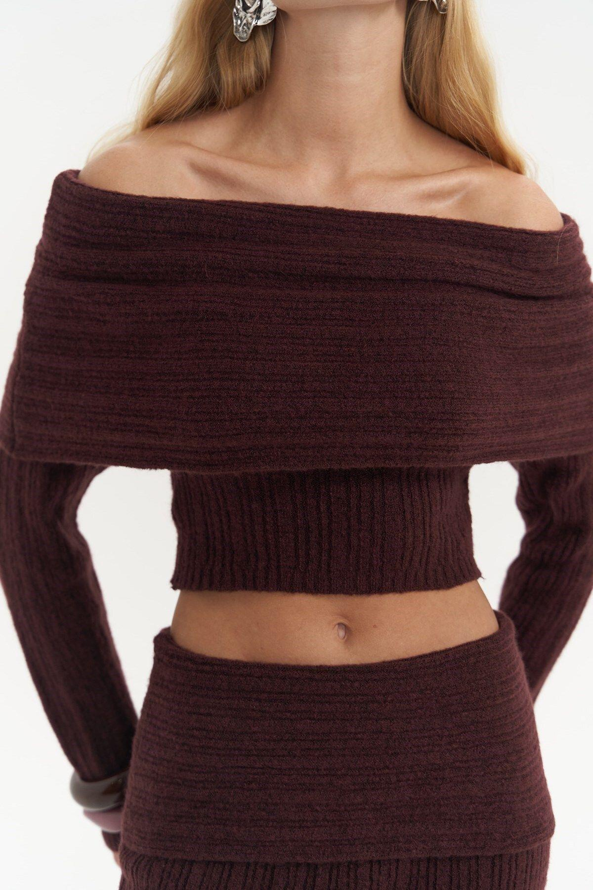 Sevara Burgundy Blouse&Skirt Knit Set