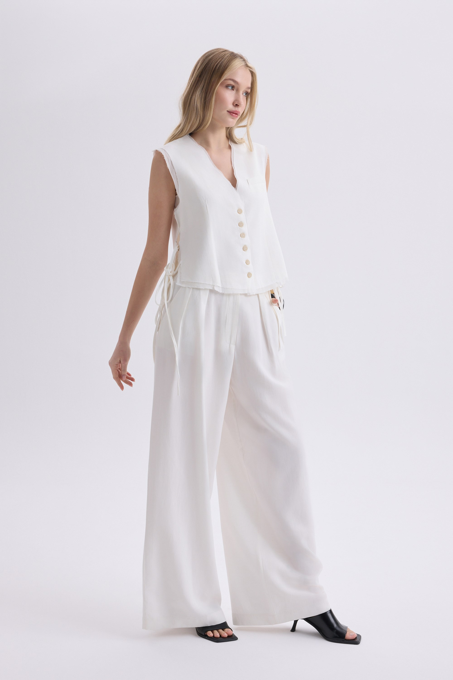 Shonas Lace-Up Detail Ecru Vest Pants Set