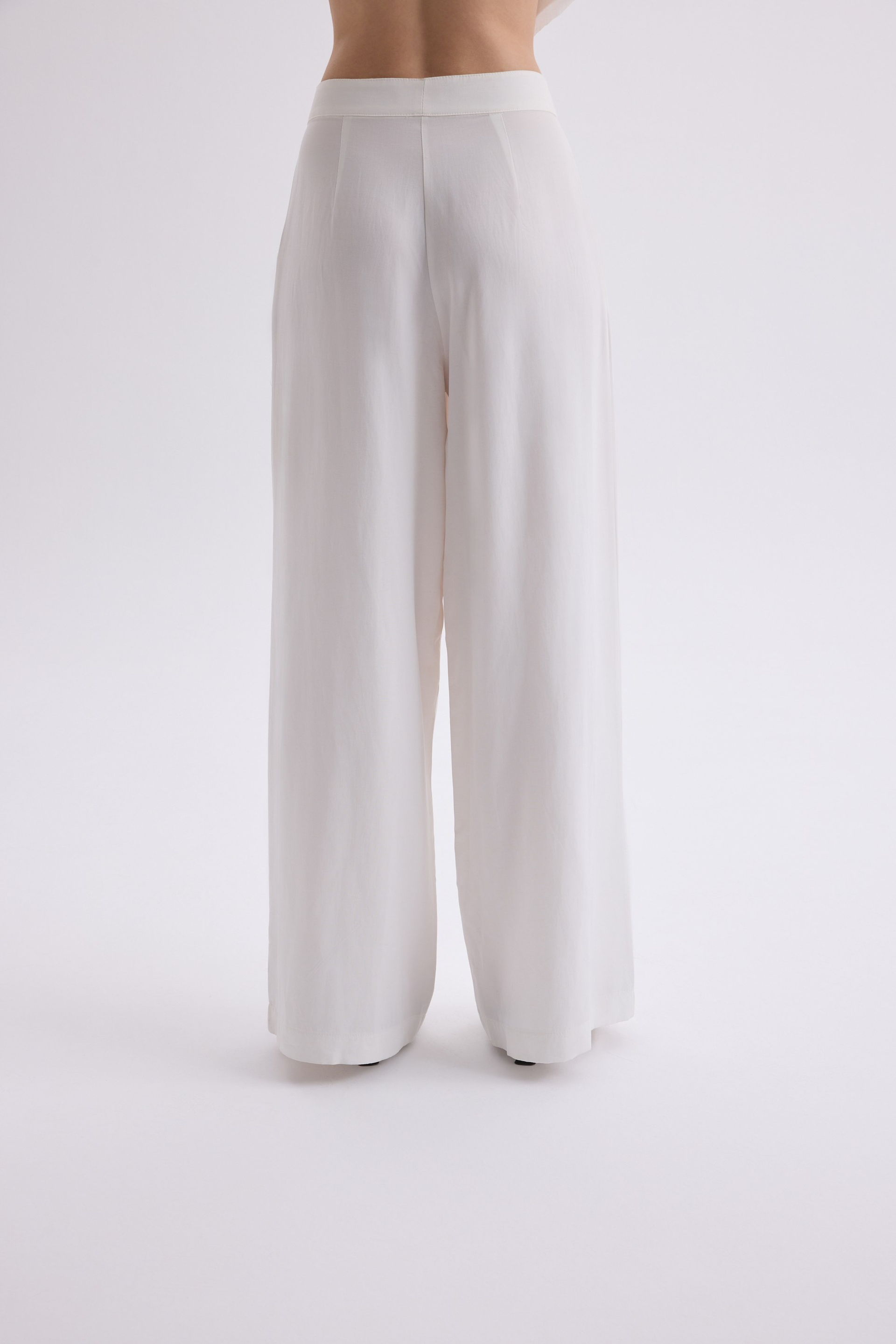 Shonas Lace-Up Detail Ecru Vest Pants Set