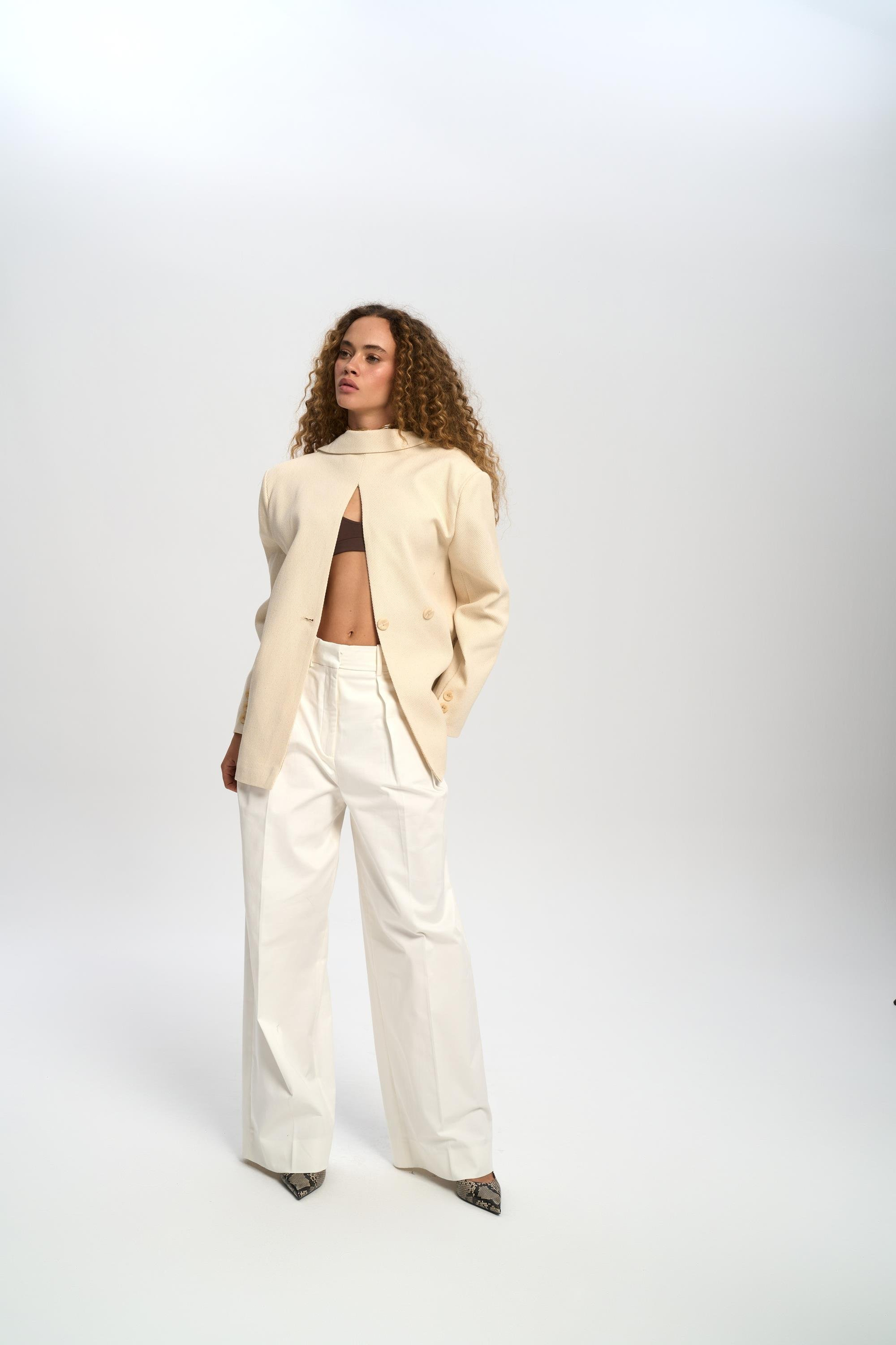 Solara Back Buttoned Naturel Blazer