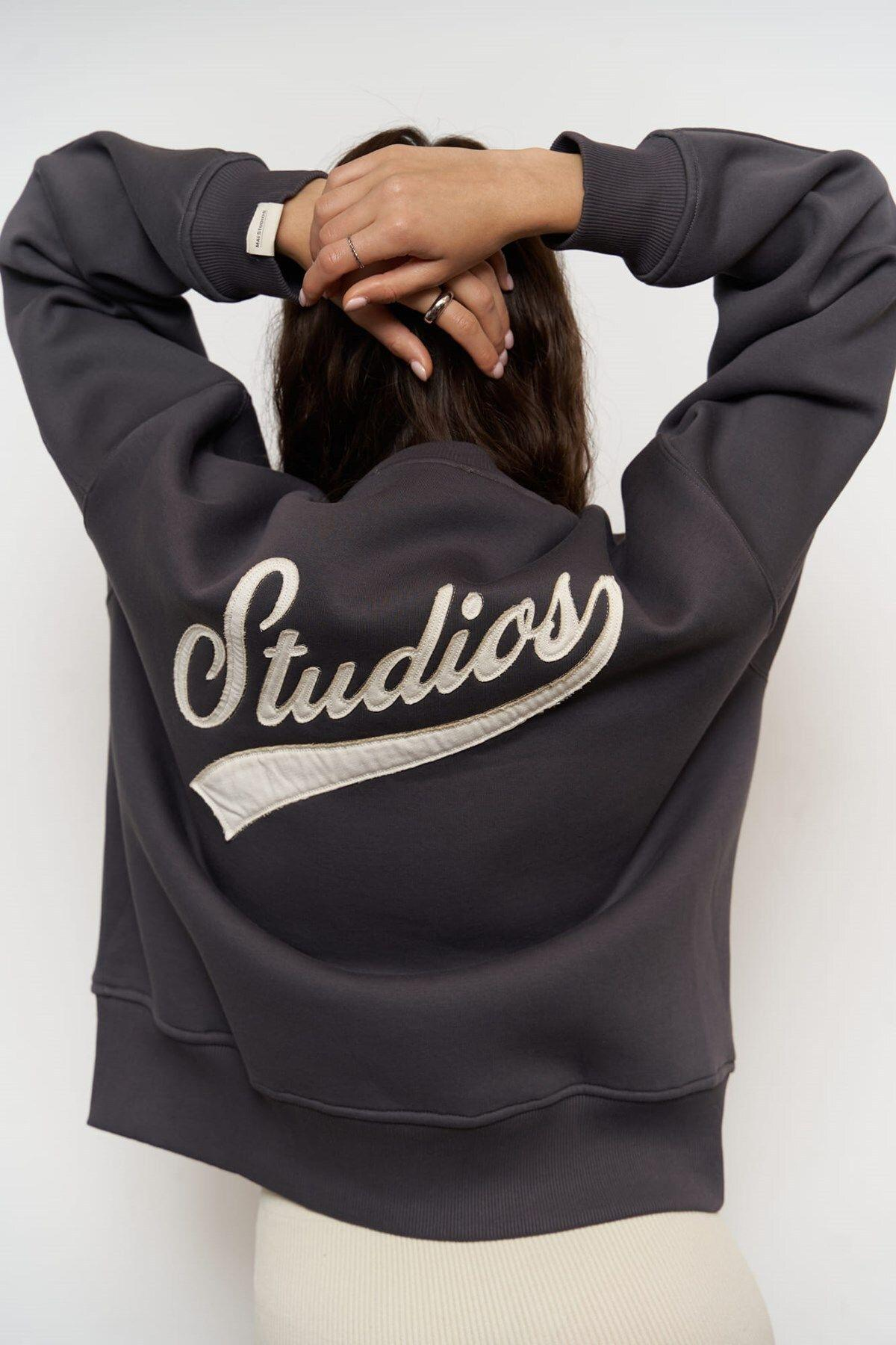 Street Studios Anthracite Oversize Sweatshirt