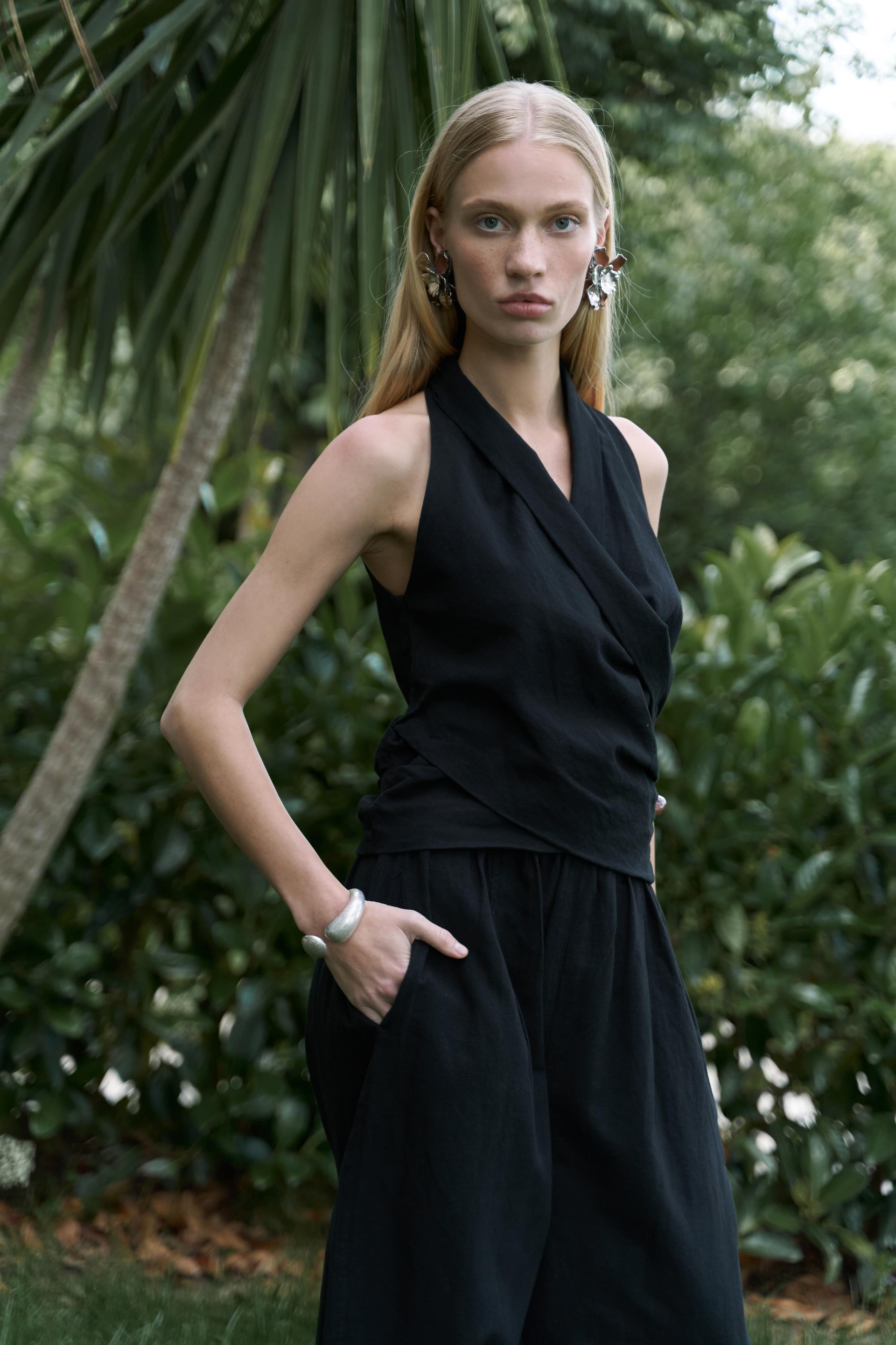 Struana Kruvaze Siyah Crop Pantolon Takım