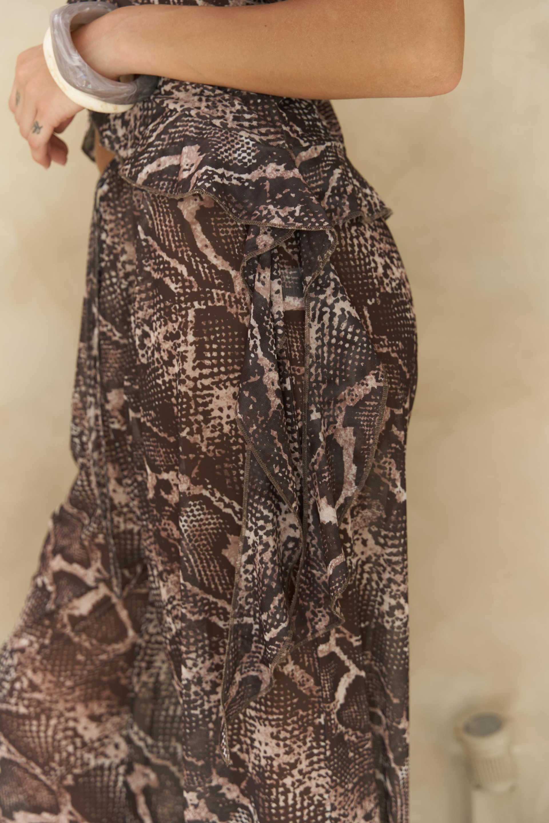 Sulliven Fırfır Detay Vizon Crop Pantolon Takım