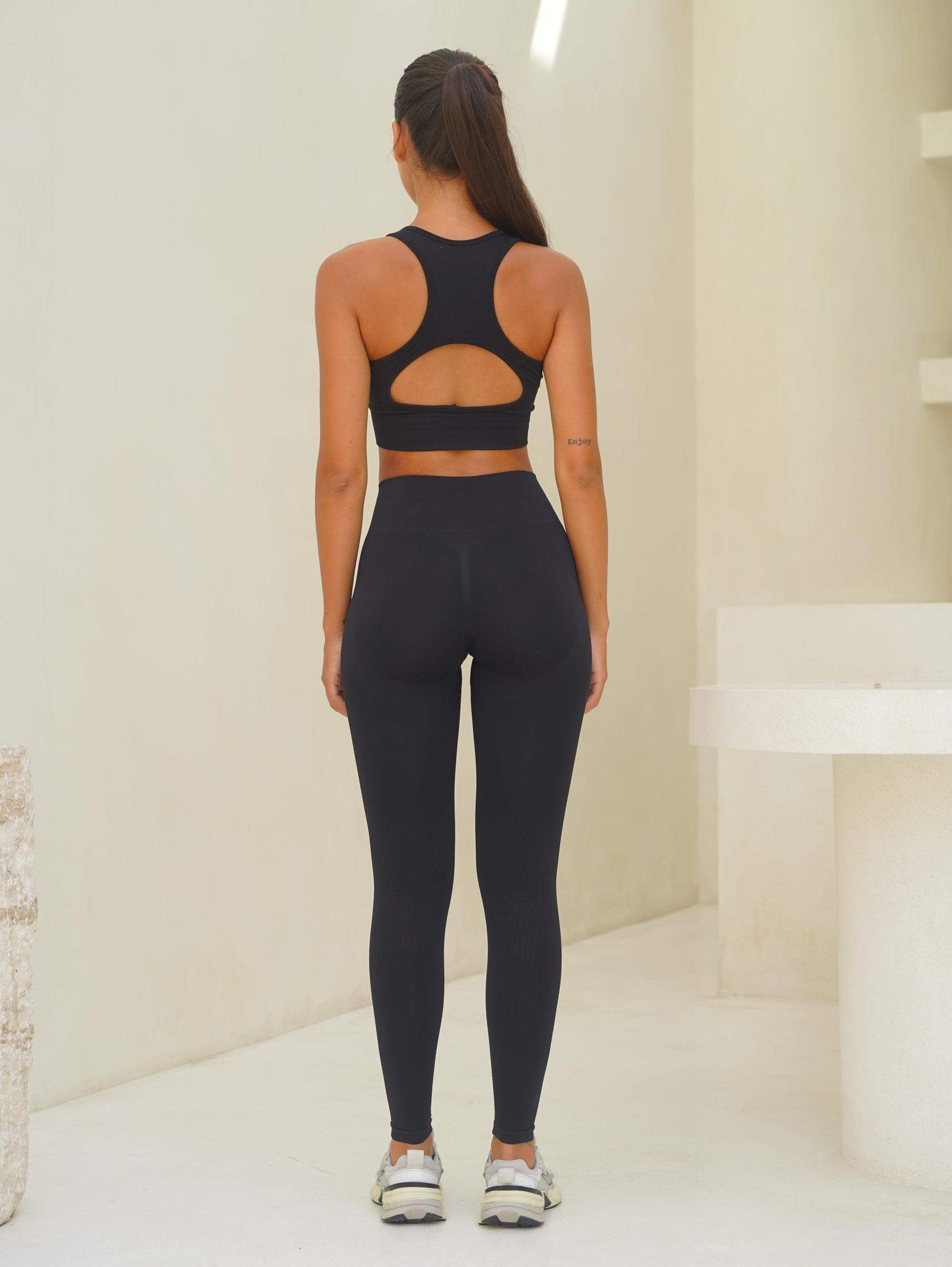 Surya Siyah Destekli Spor Sütyeni