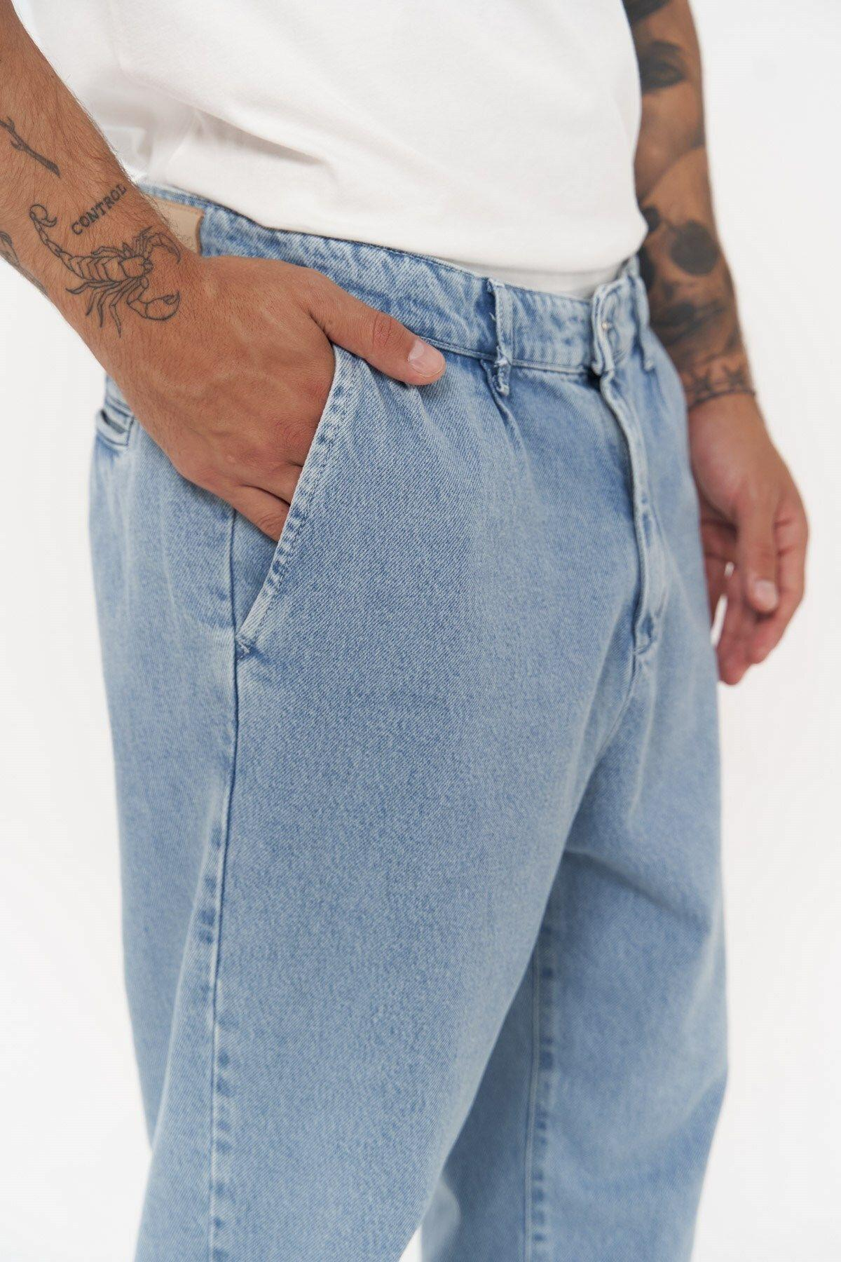 Tanner Men's Ice Blue Jeans