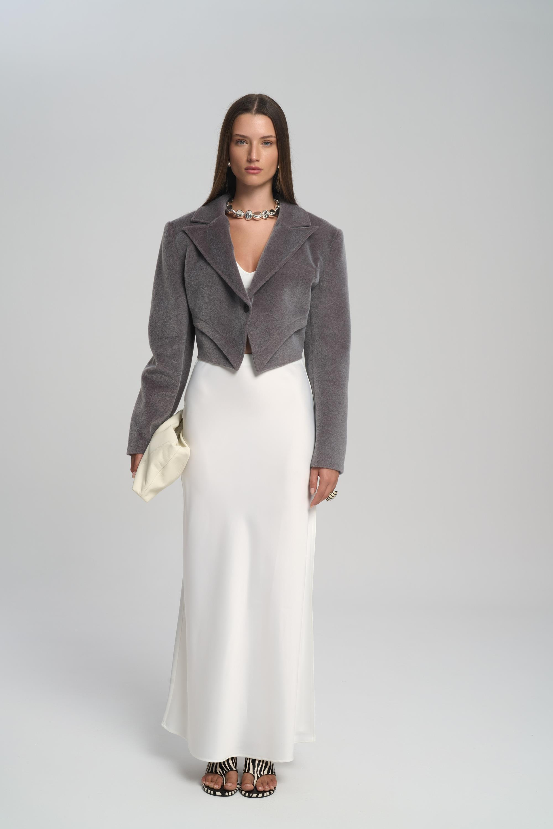 Teya Gri Üçgen Detay Crop Ceket