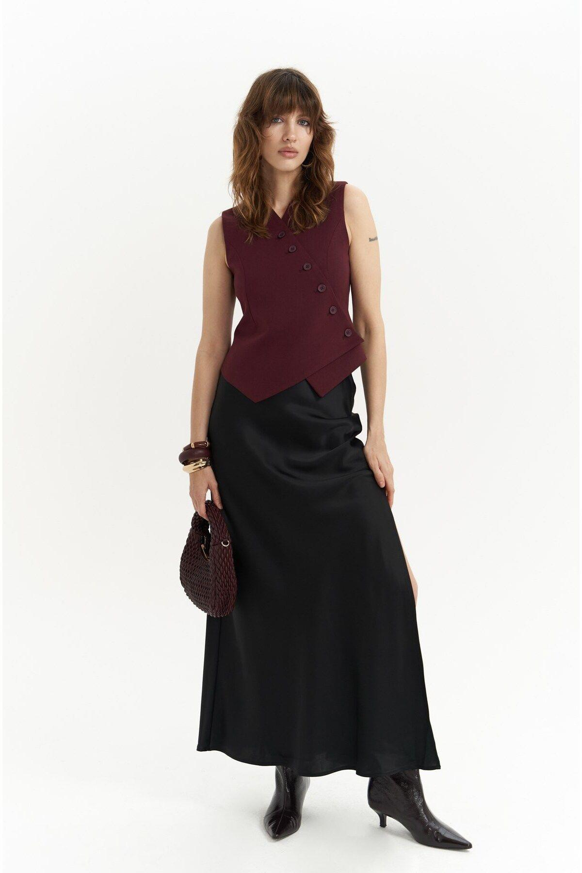 Trappe Burgundy Asymmetric Vest