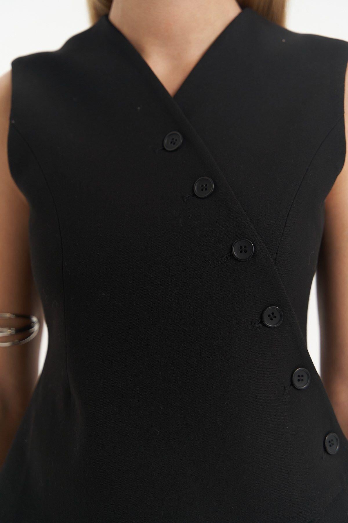 Trappe Siyah Asimetrik Yelek