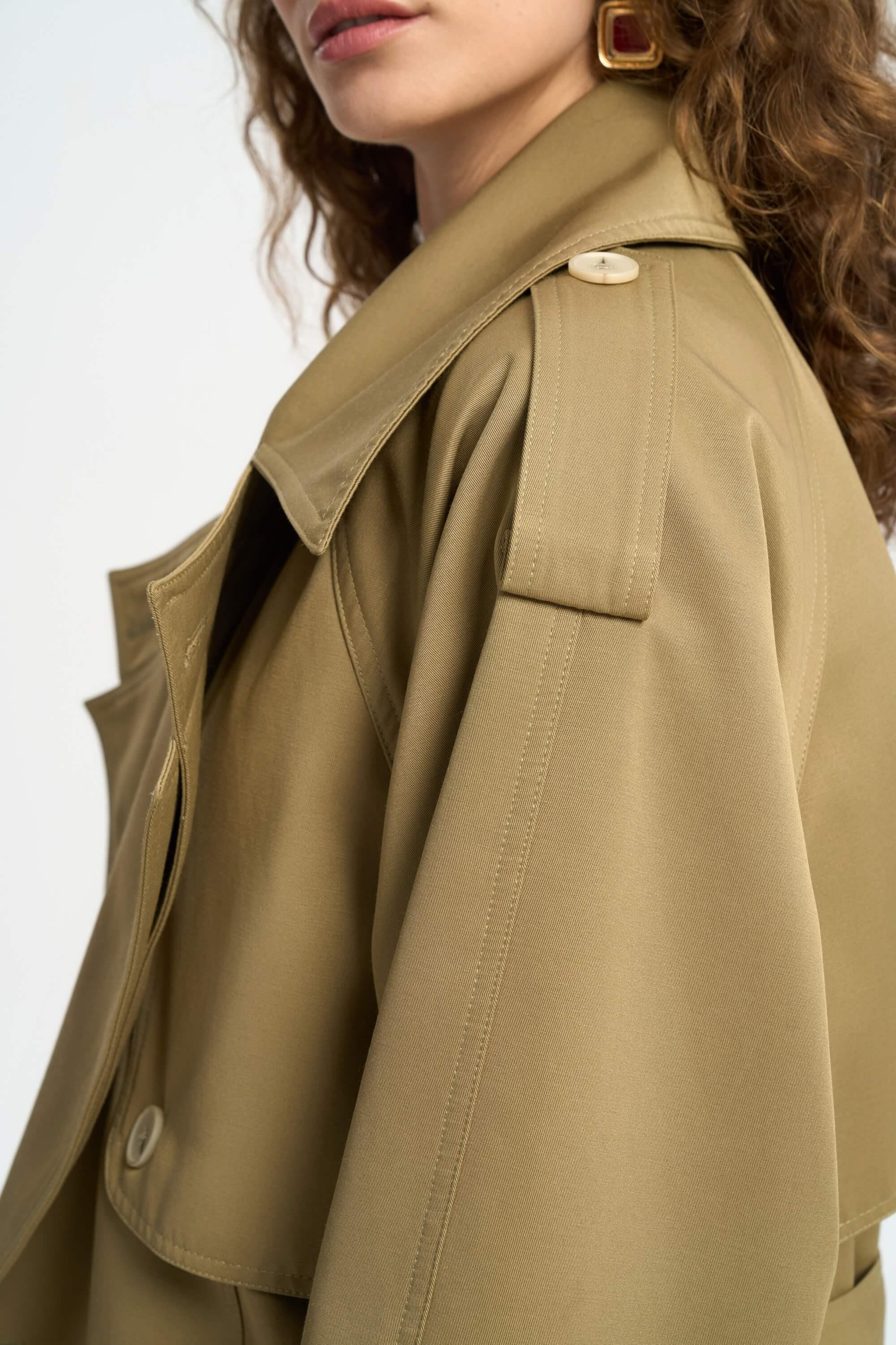 Tyra Haki Kemerli Kısa Trençkot