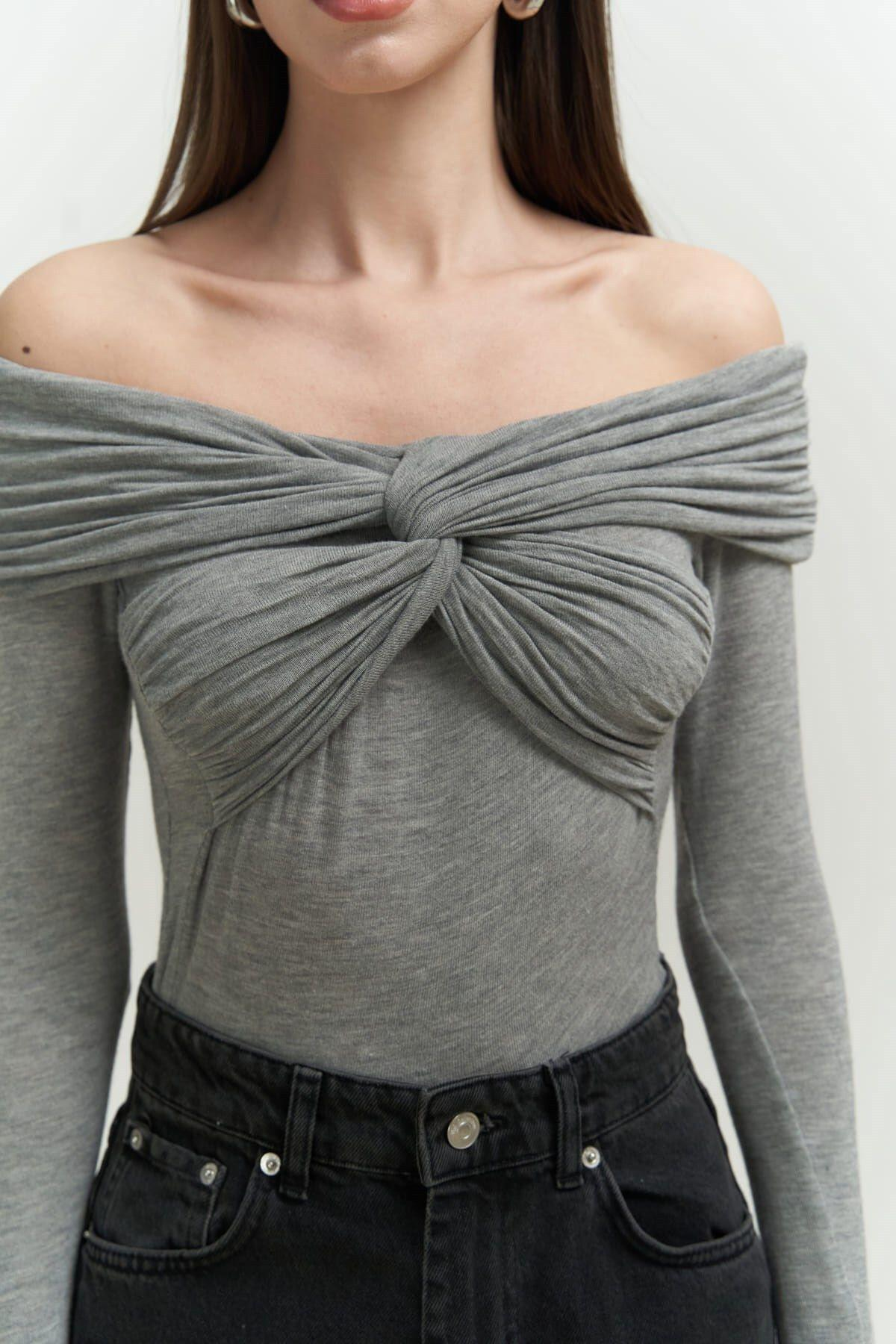 Vanni Long Sleeve Gray Blouse