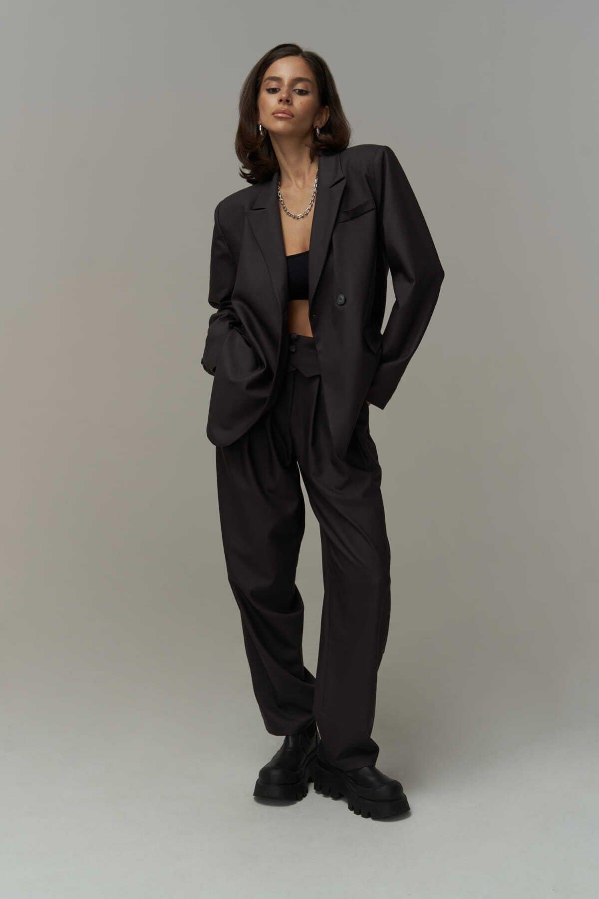 Mai Vanya Light Black Blazer Suit