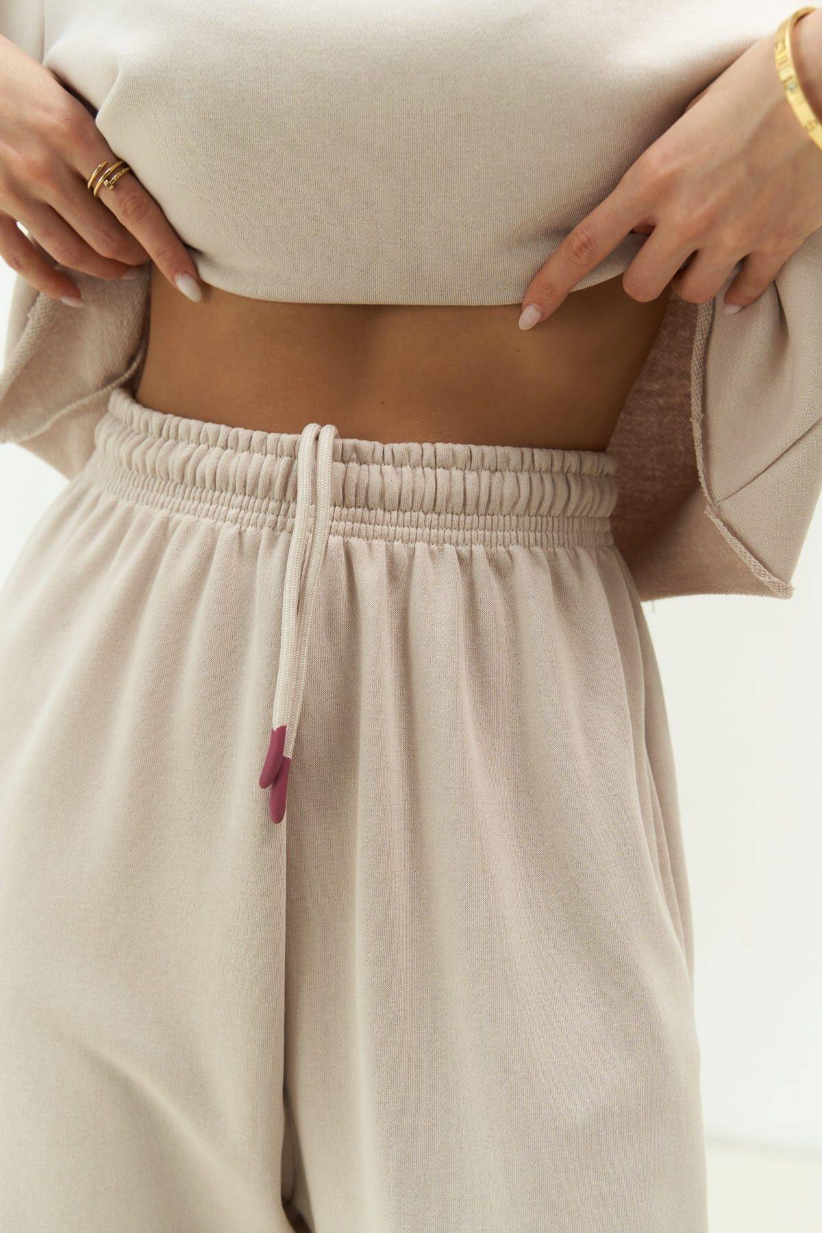 Vero Beige Cropped Tracksuit