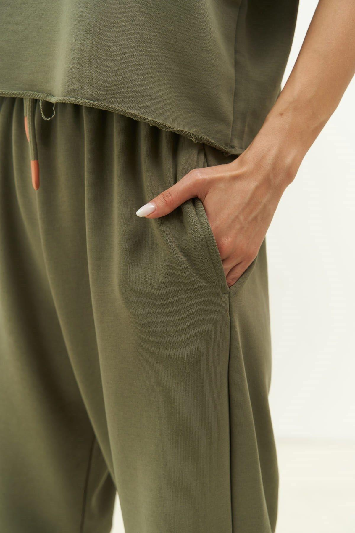 Vero Soft Khaki Cropped Tracksuit