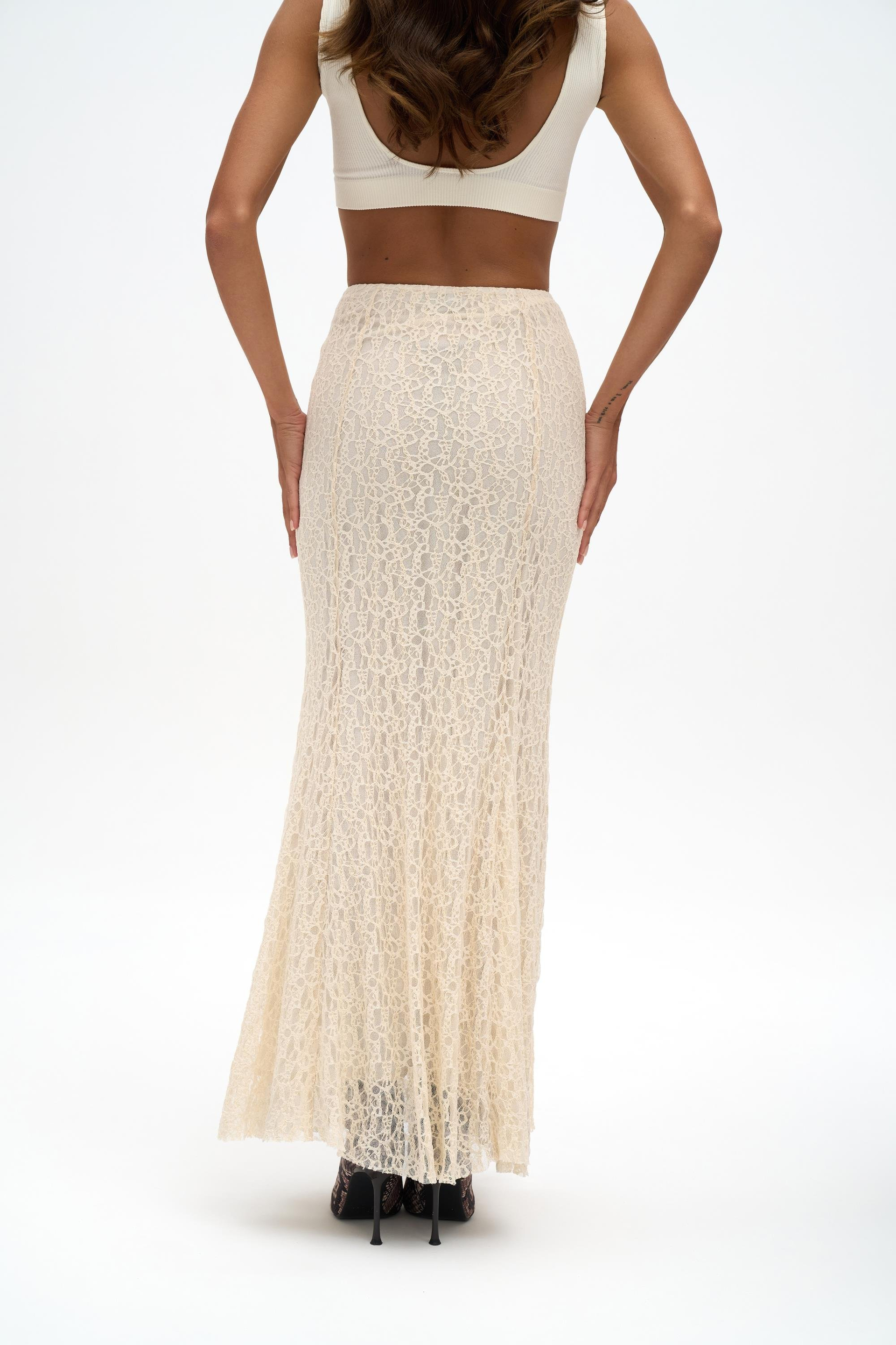 Veylia Uzun Bej Dantel Etek