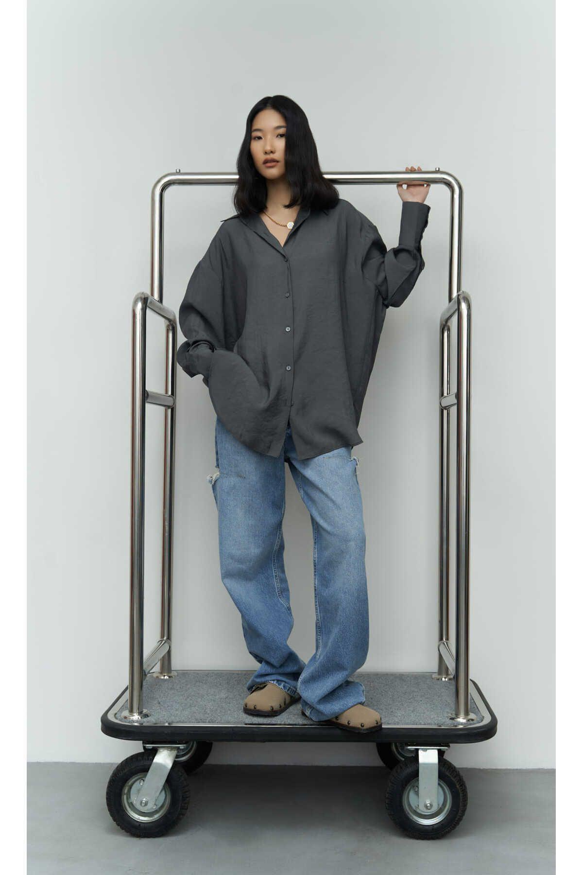 Mai Zaria Anthracite Oversize Shirt