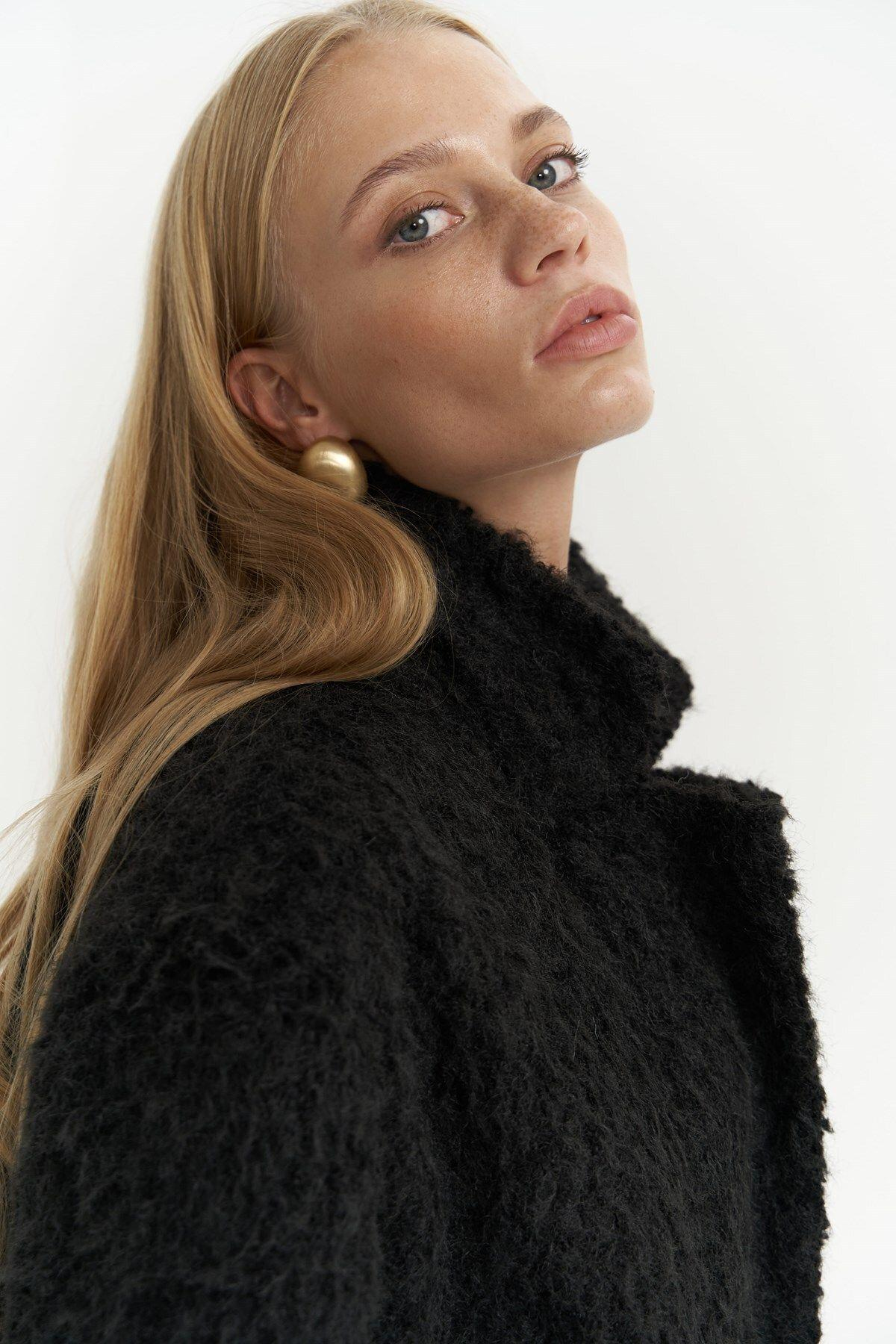 Zermatt Black Blazer