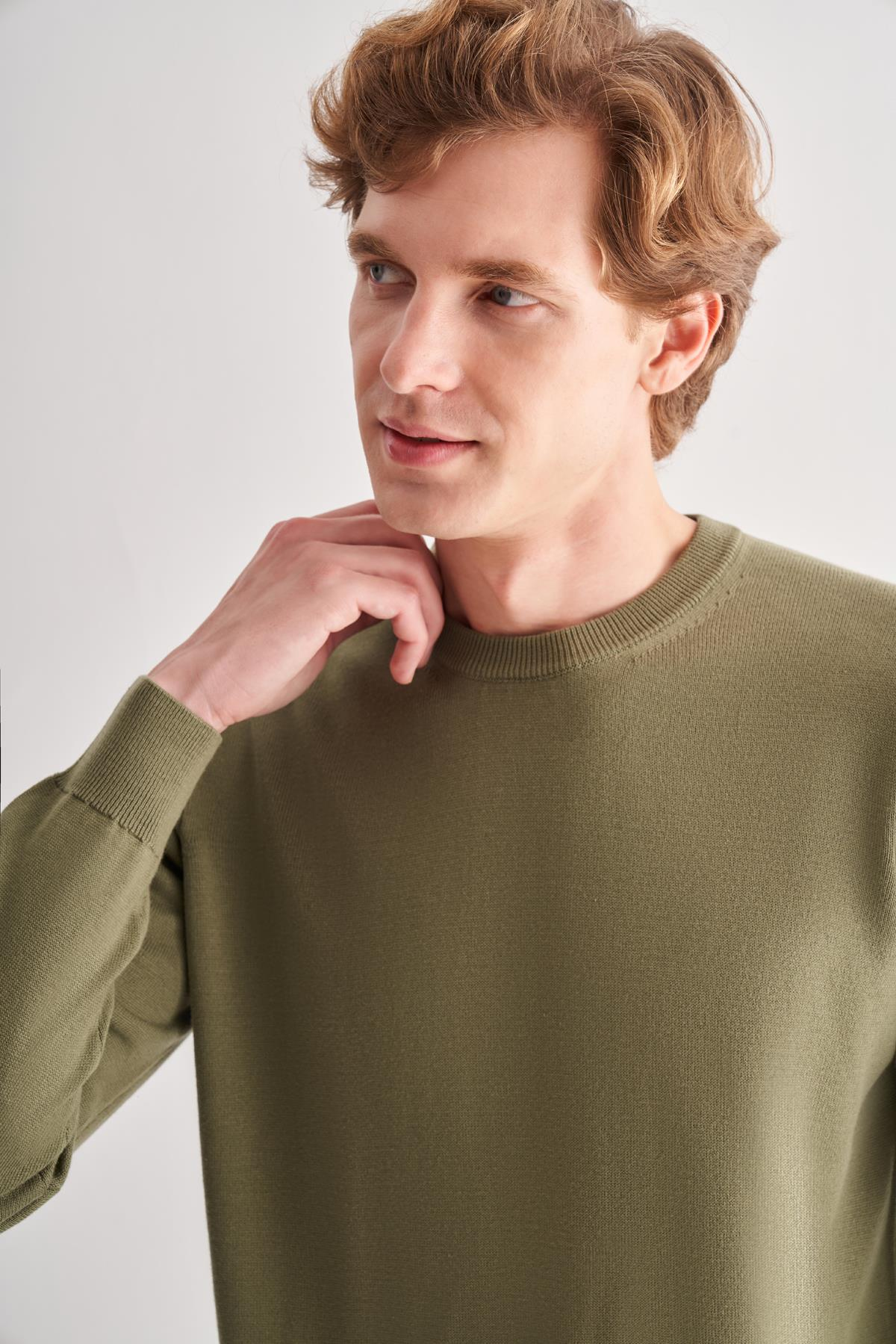 Yeşil Bisiklet Yaka Cepsiz Comfort Fit Classic Yünlü Triko Kazak 1012255006
