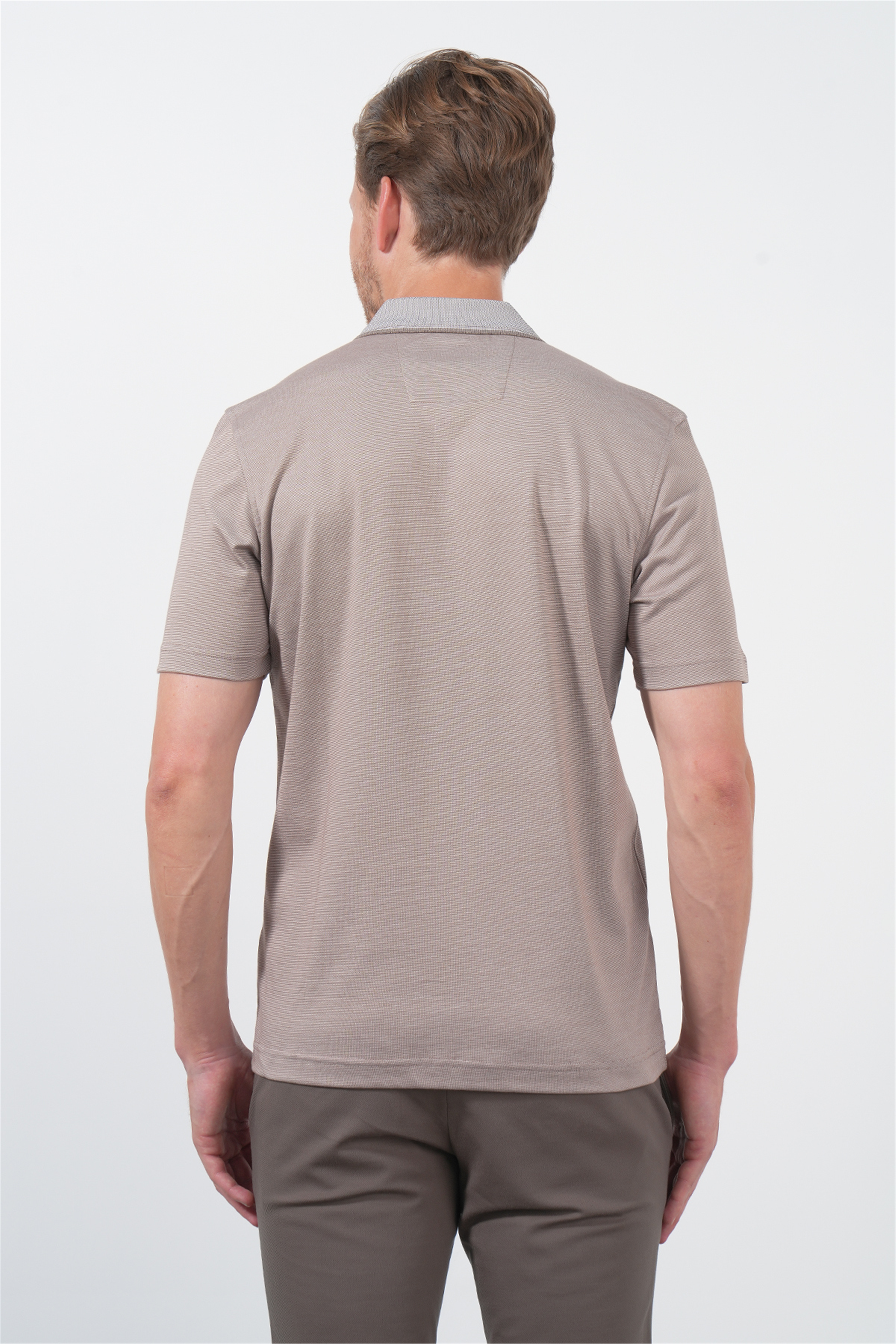 Bej Polo Yaka Kısa Kol Cepli Comfort Fit Pamuklu Tişört 1011260157