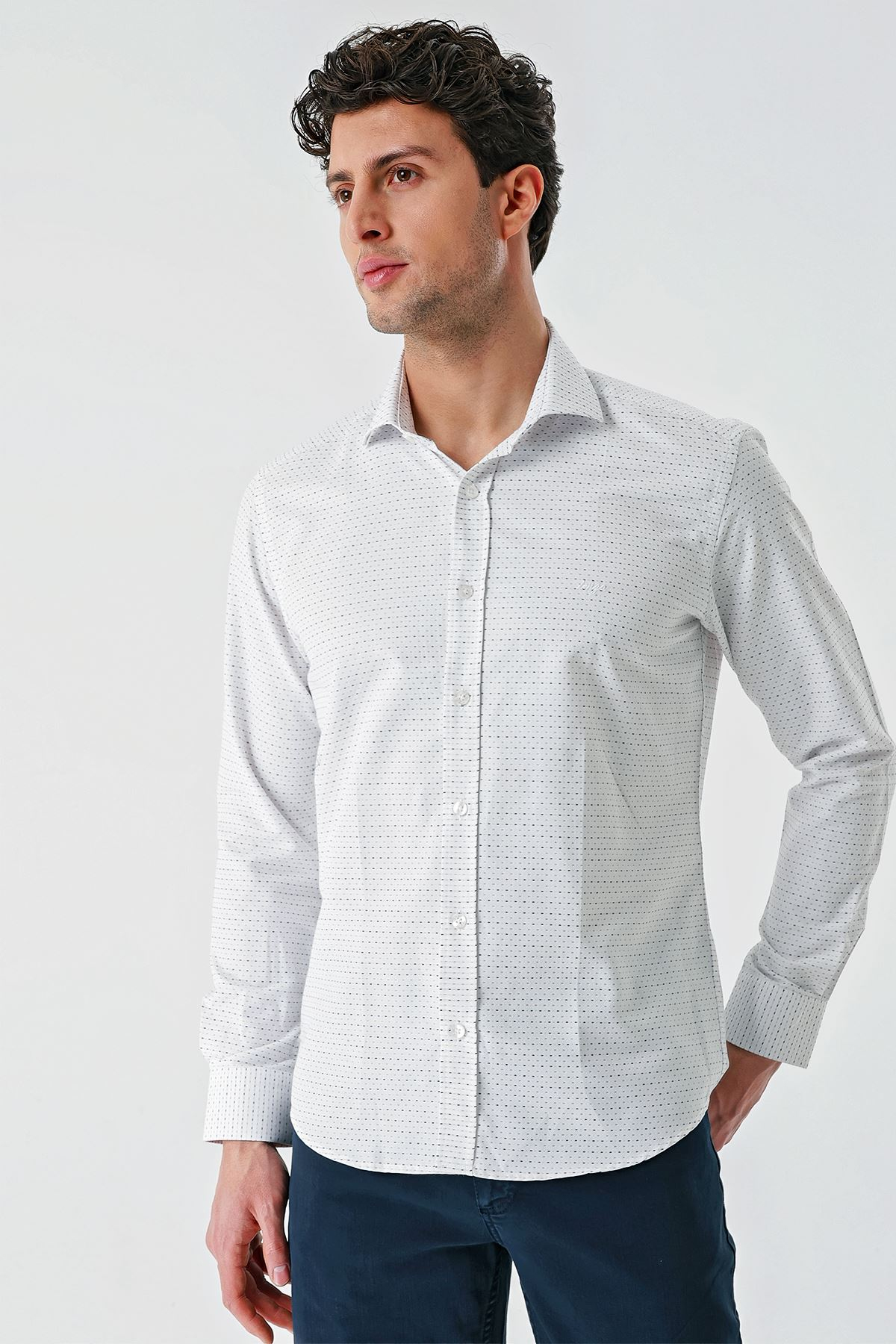Bej Uzun Kollu Desenli Armürlü Cepsiz Pamuklu Klasik Slim Fit Dar Kesim Gömlek 1004240189