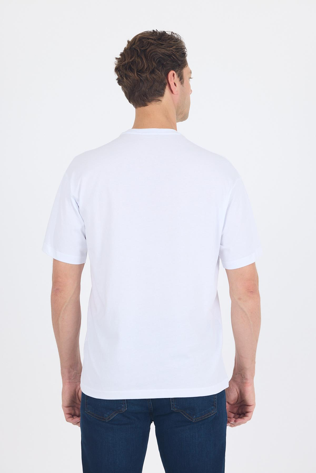 Beyaz Kısa Kol Bisiklet Yaka Kapaklı Cep Pamuk Casual Oversize Tişört 1011250131