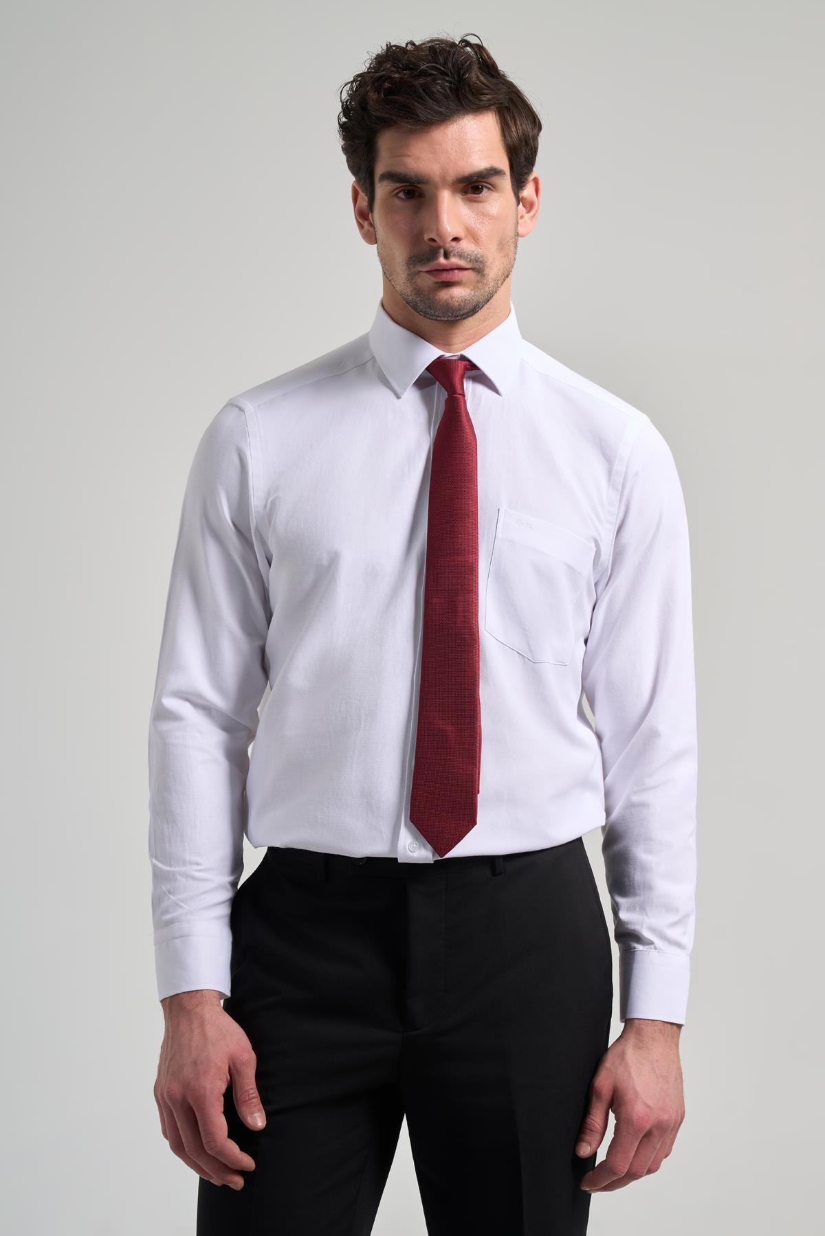 Beyaz Sert Yaka Düz Classic Pamuklu Comfort Fit Gömlek 1004250213