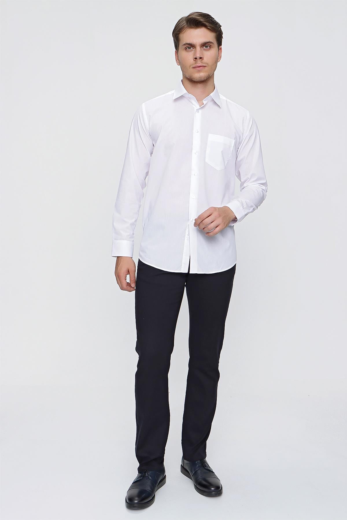 Beyaz Uzun Kollu Sert Yaka Cepli Pamuklu Basic Comfort Fit Rahat Kesim Gömlek 1004240051
