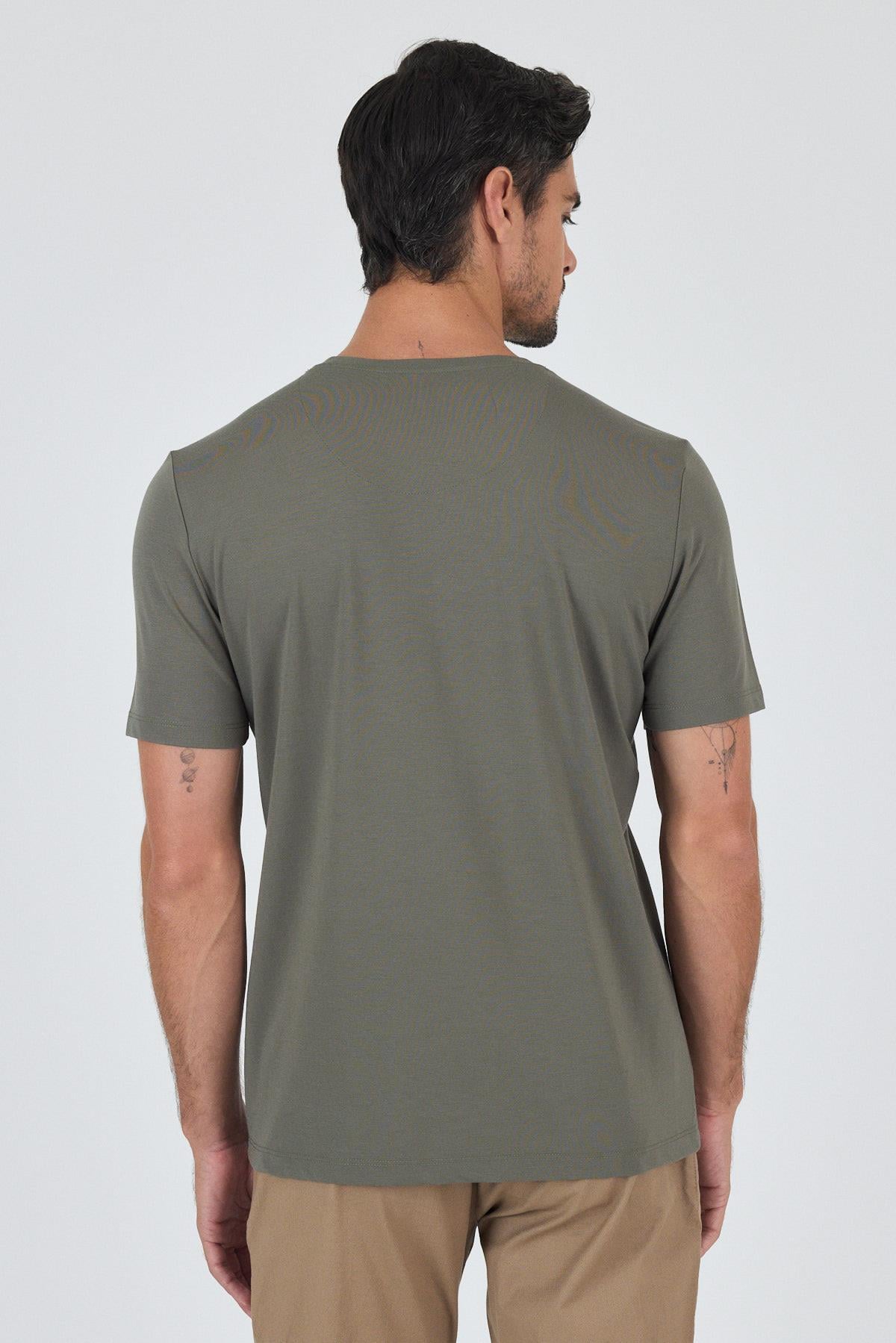 Haki Kısa Kol Bisiklet Yaka Cepsiz Pamuklu Casual Slim Fit Tişört 1011250165