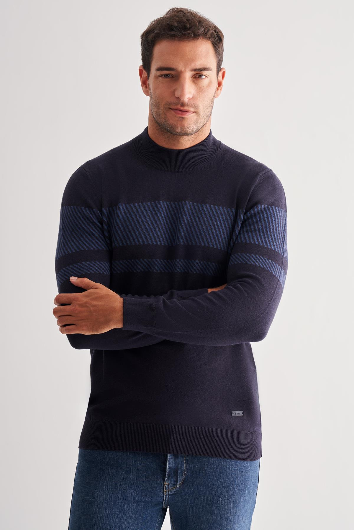 Lacivert Yarım Balıkçı Yaka Uzun Kol Cepsiz Comfort Fit Pamuklu Triko Kazak 1012255213