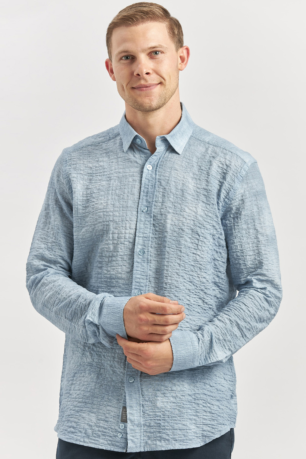 Mavi Uzun Kollu Baskılı Gofreli Cepsiz Pamuklu Likralı Slim Fit Gömlek 1004240100