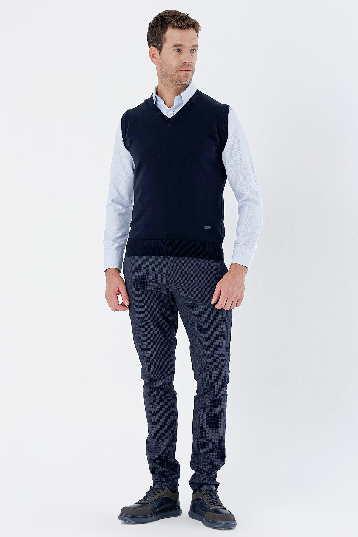 Lacivert V Yaka Cepsiz Slim Fit Classic Yünlü Triko Süeter 1012255003