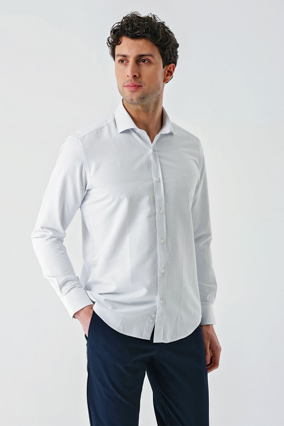 Mavi Uzun Kollu Desenli Armürlü Cepsiz Pamuklu Klasik Slim Fit Dar Kesim Gömlek 1004240189