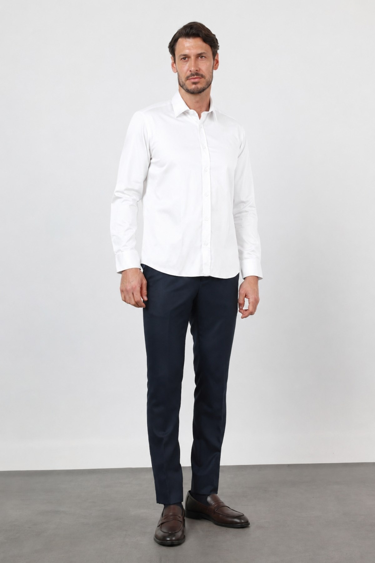 Beyaz Sert Yaka Uzun Kol Cepsiz Saten Slim Fit %100 Pamuk Gömlek 1004260424