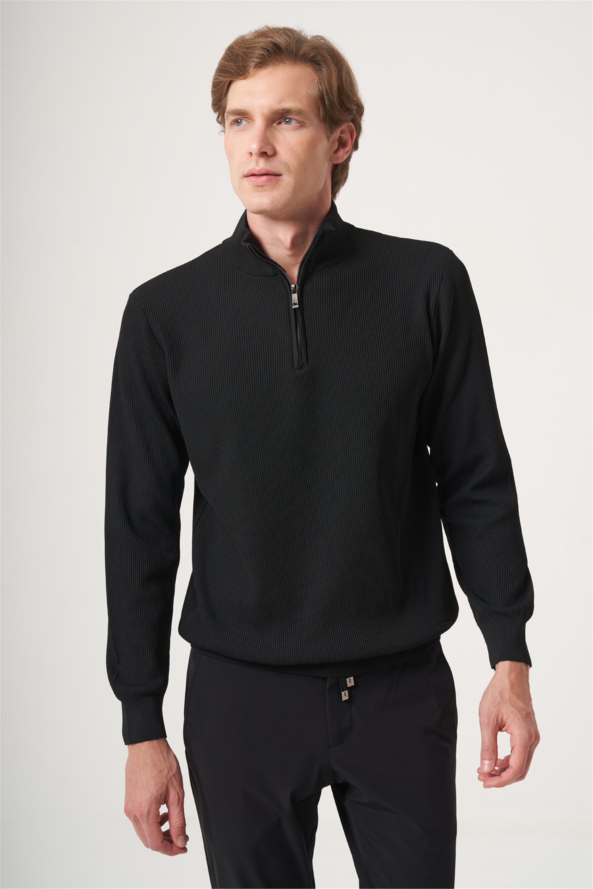 Siyah Dik Yaka Uzun Kol Örme Comfort Fit Pamuklu Kazak 1012265158